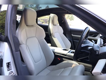 Used Porsche Taycan 2023 for sale - 79213155: Photo