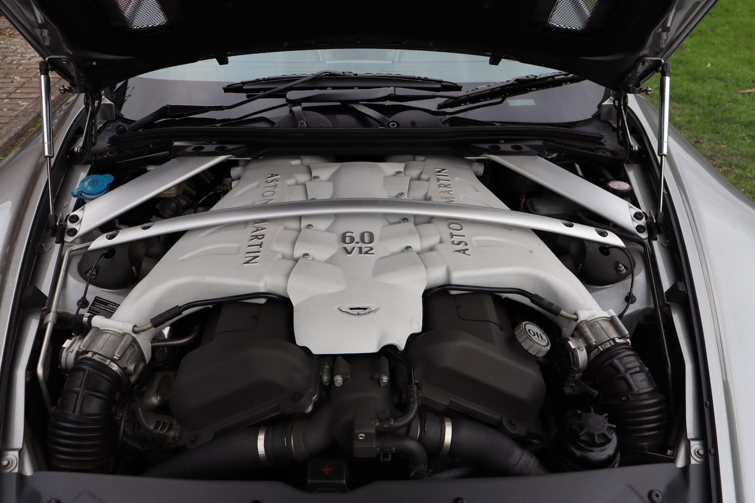 Used Aston Martin DBS 2009 for sale - 77709897: Photo 34