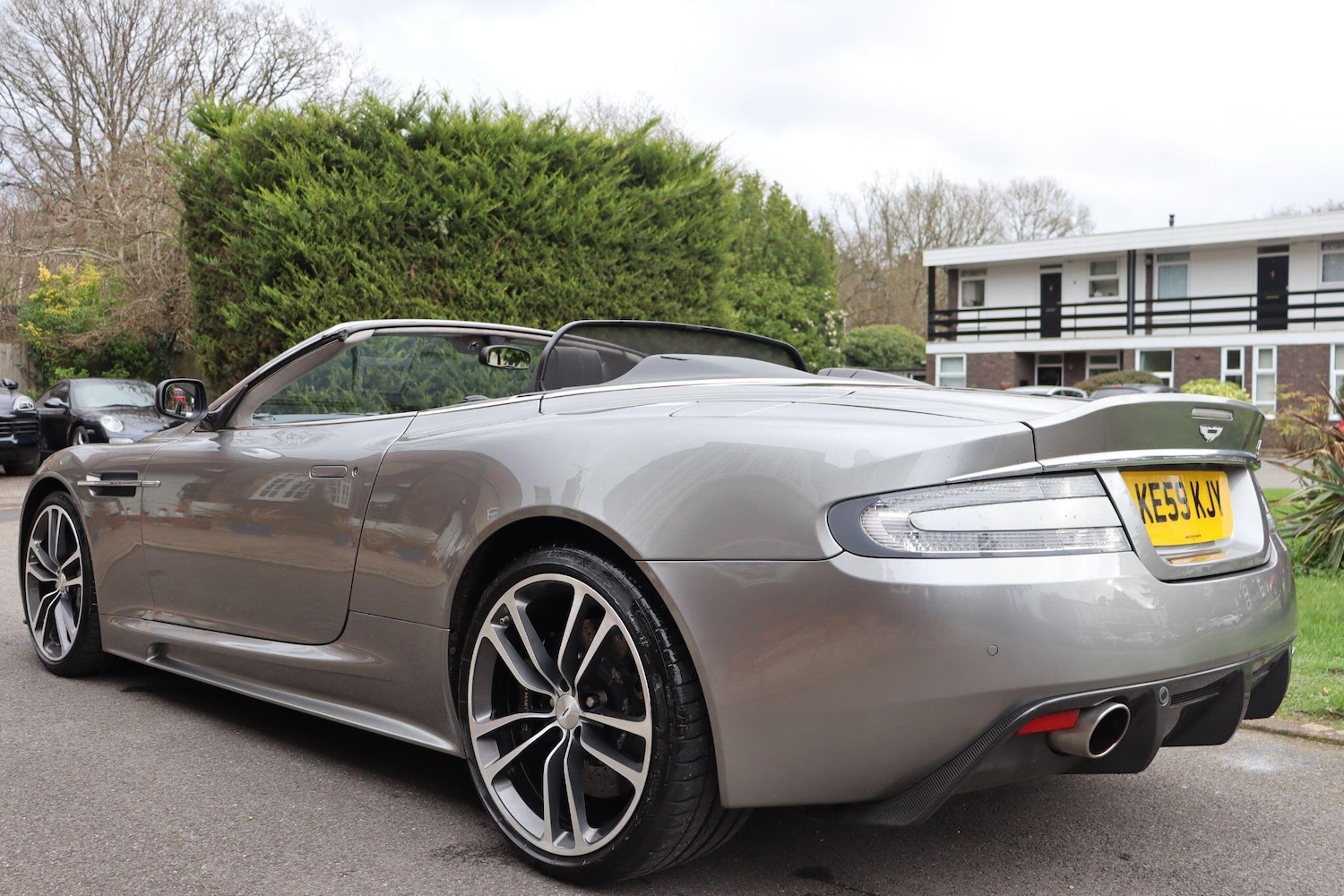 Used Aston Martin DBS 2009 for sale - 77709897: Photo 5