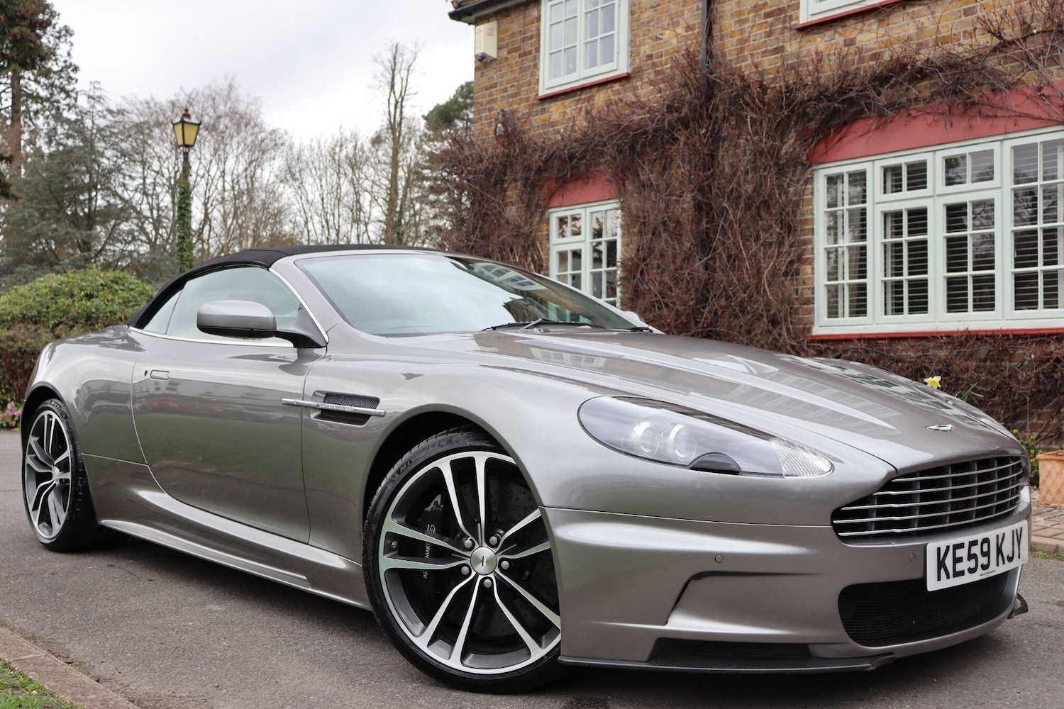 Used Aston Martin DBS 2009 for sale - 77709897: Photo 9
