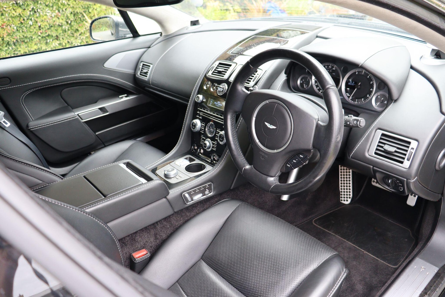 Used Aston Martin Rapide 2014 for sale - 76138640: Photo 11