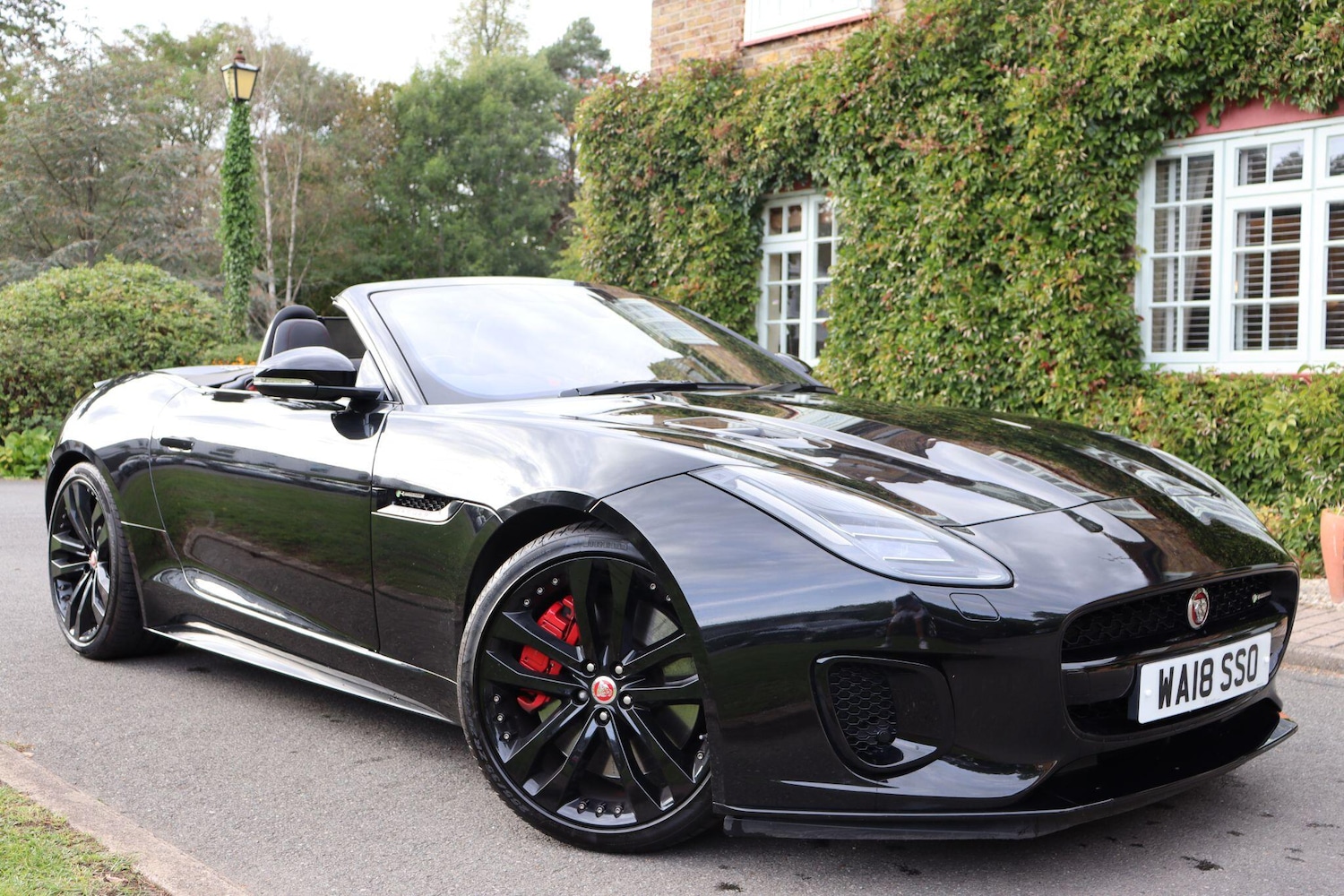 Used Jaguar F-Type 2018 for sale - 76606879: Photo 1