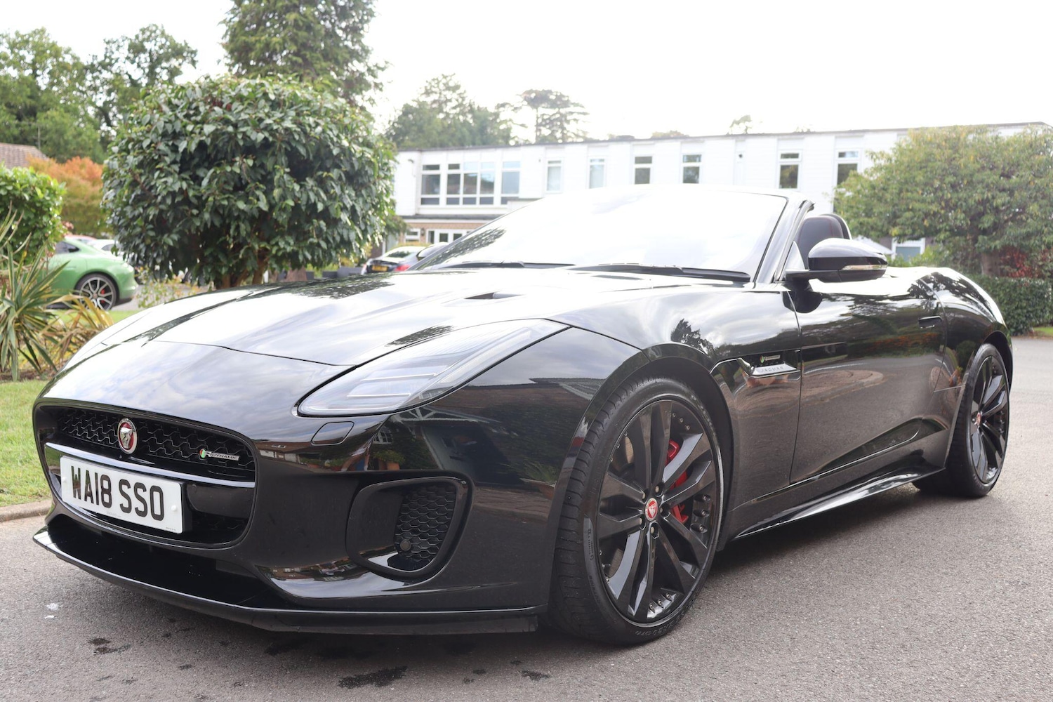 Used Jaguar F-Type 2018 for sale - 76606879: Photo 3