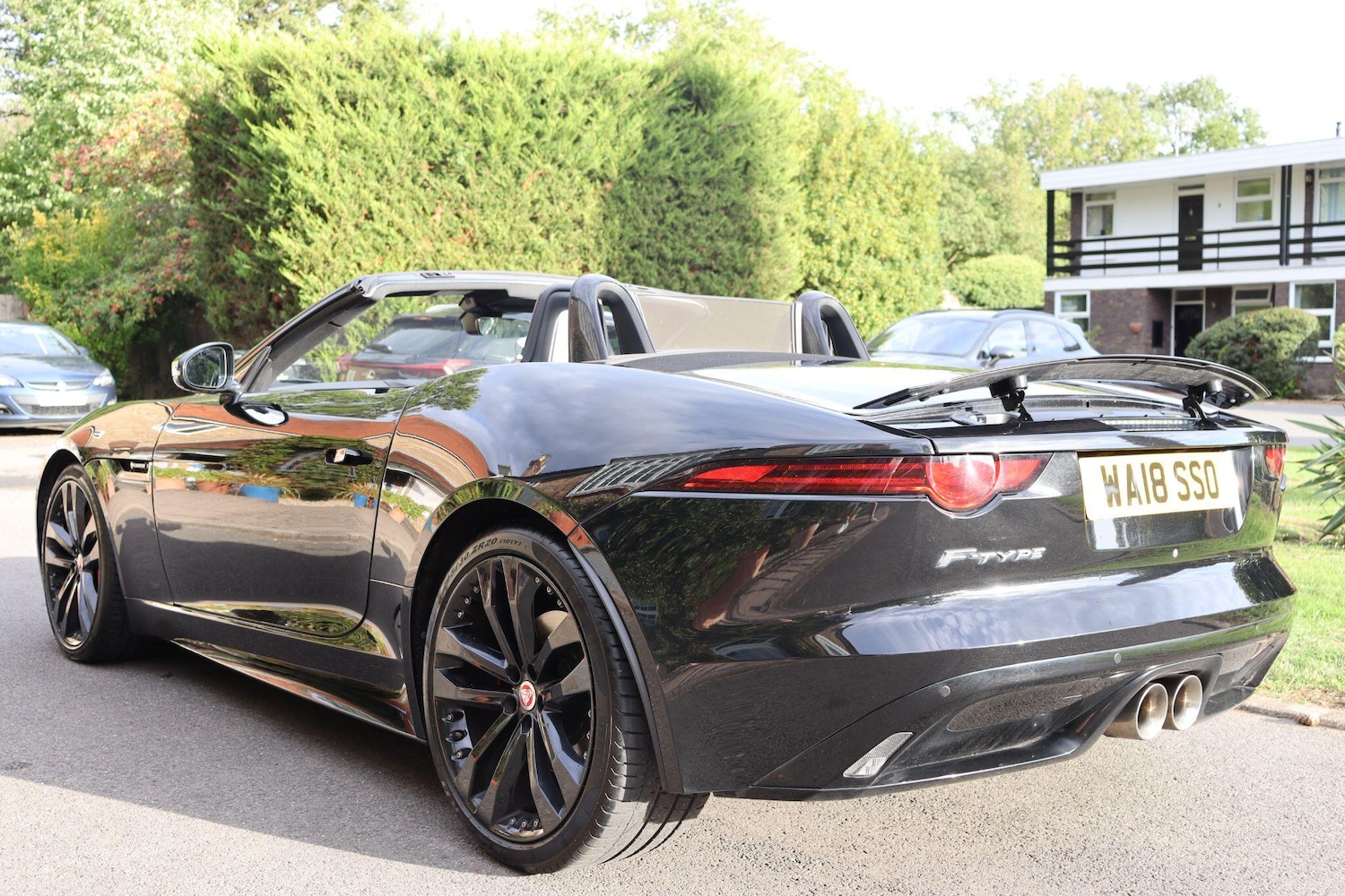 Used Jaguar F-Type 2018 for sale - 76606879: Photo 5