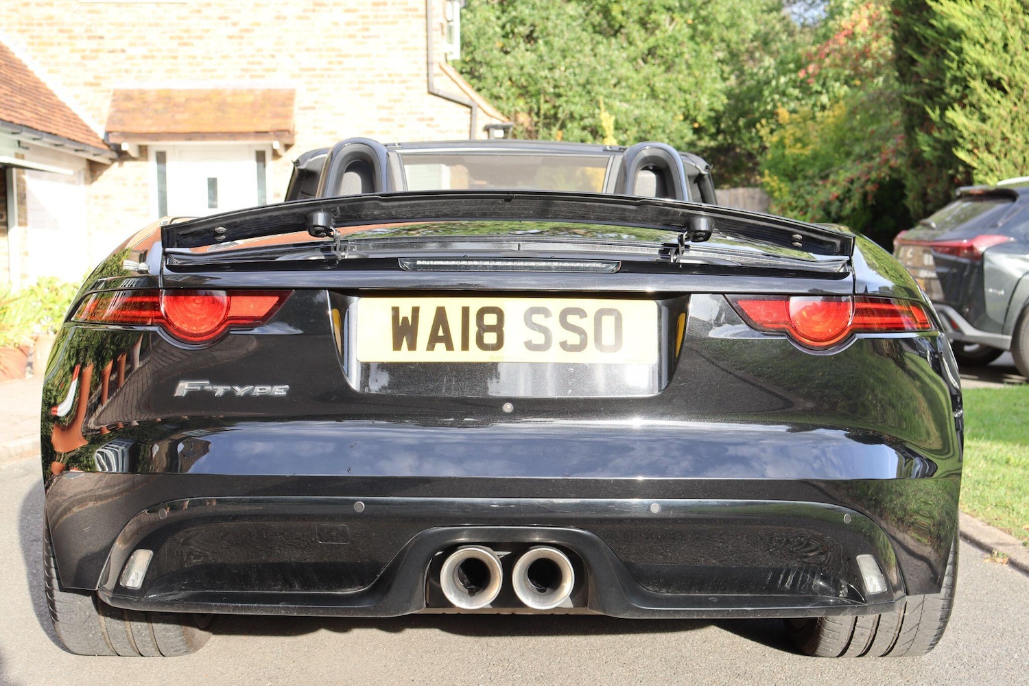 Used Jaguar F-Type 2018 for sale - 76606879: Photo 6