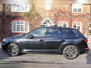 Used Audi Q7 2020 for sale - 76658197: Photo