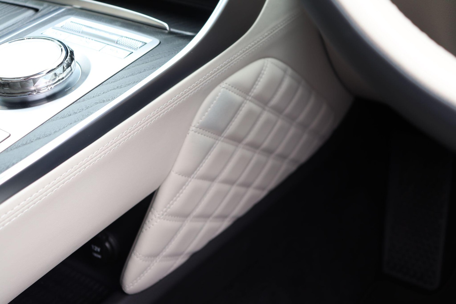 Used Genesis GV80 for sale - 77060420: Photo 29