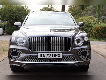 Used Bentley Bentayga 2022 for sale - 75682353: Photo