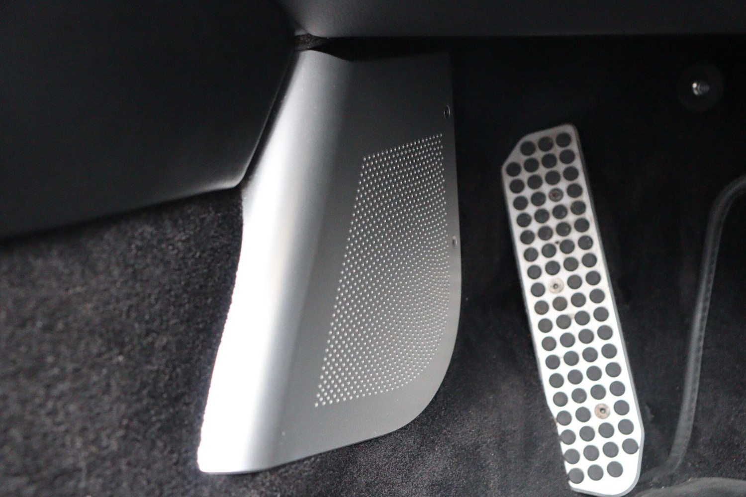 Used Aston Martin DBS 2009 for sale - 78171154: Photo 29