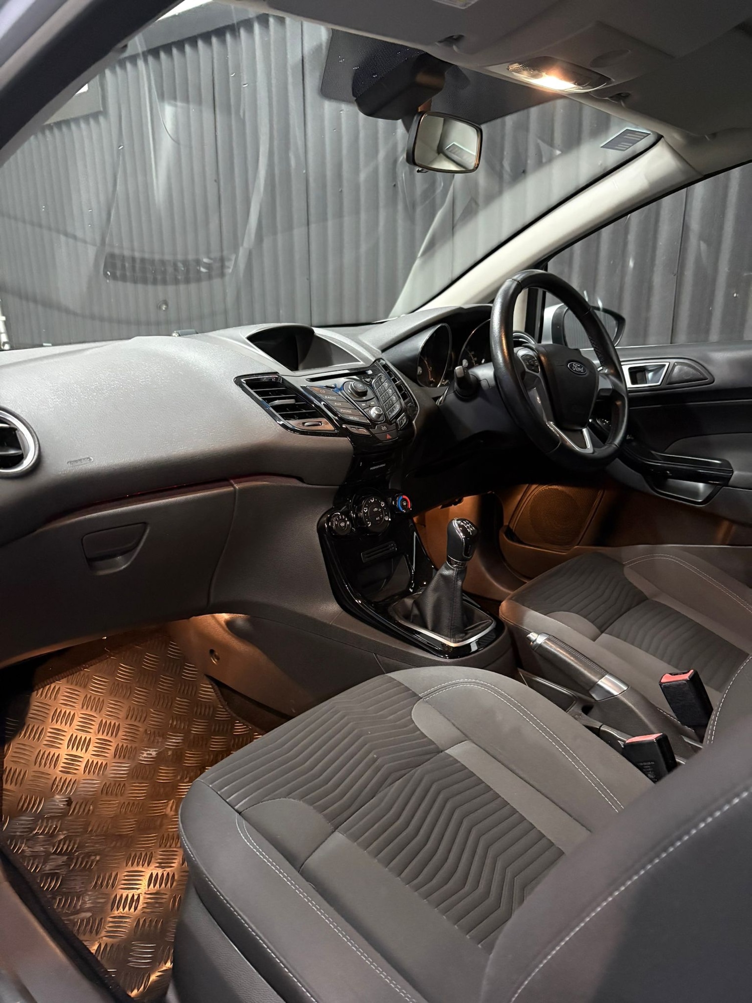 Used Ford Fiesta 2013 for sale - 77423596: Photo 12