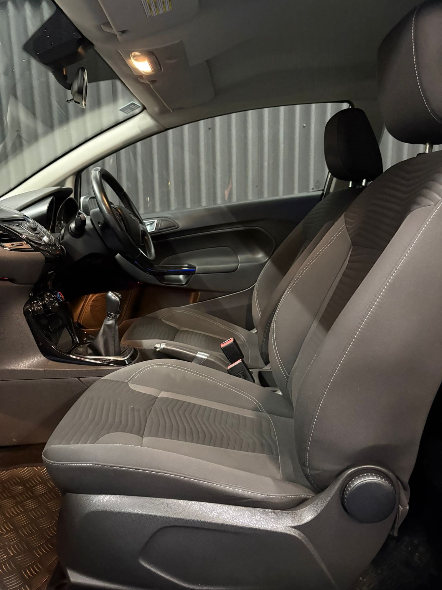 Used Ford Fiesta 2013 for sale - 77423596: Photo 14