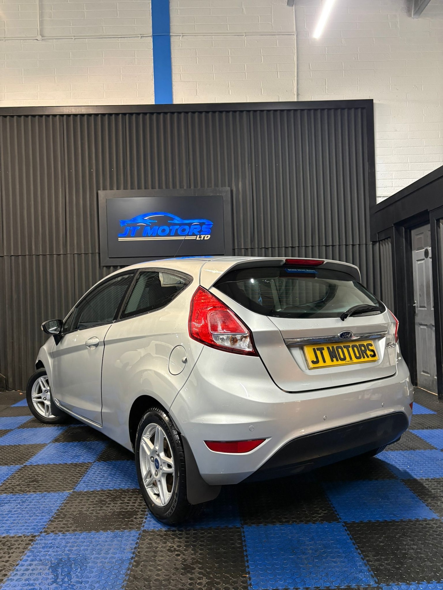 Used Ford Fiesta 2013 for sale - 77423596: Photo 6