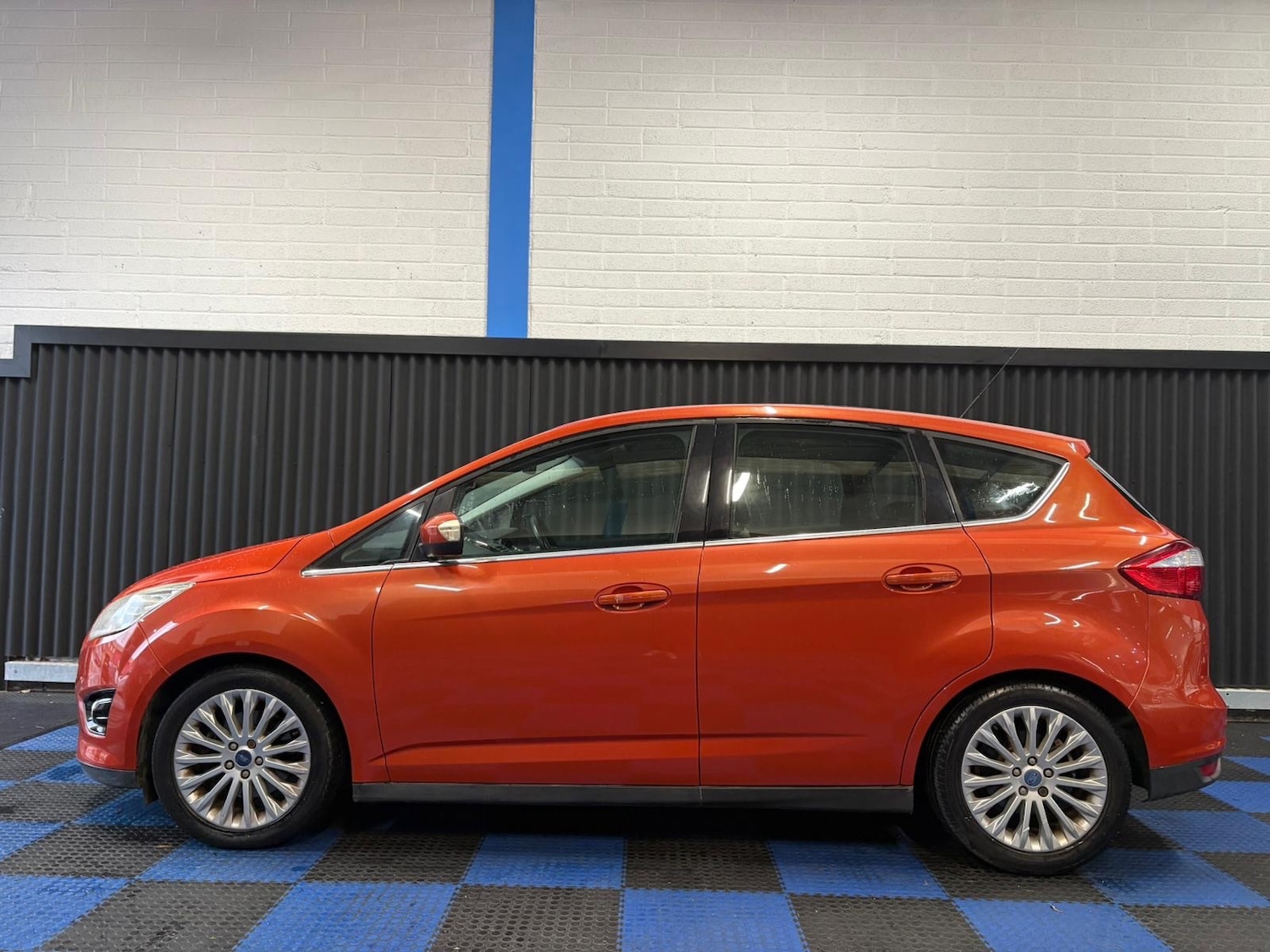 Used Ford C-Max 2011 for sale - 76464479: Photo 5