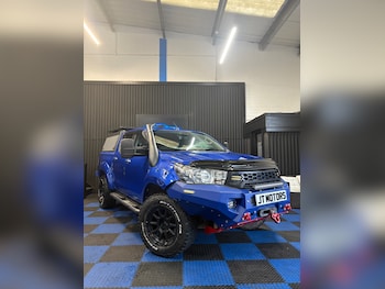 Toyota - Hilux