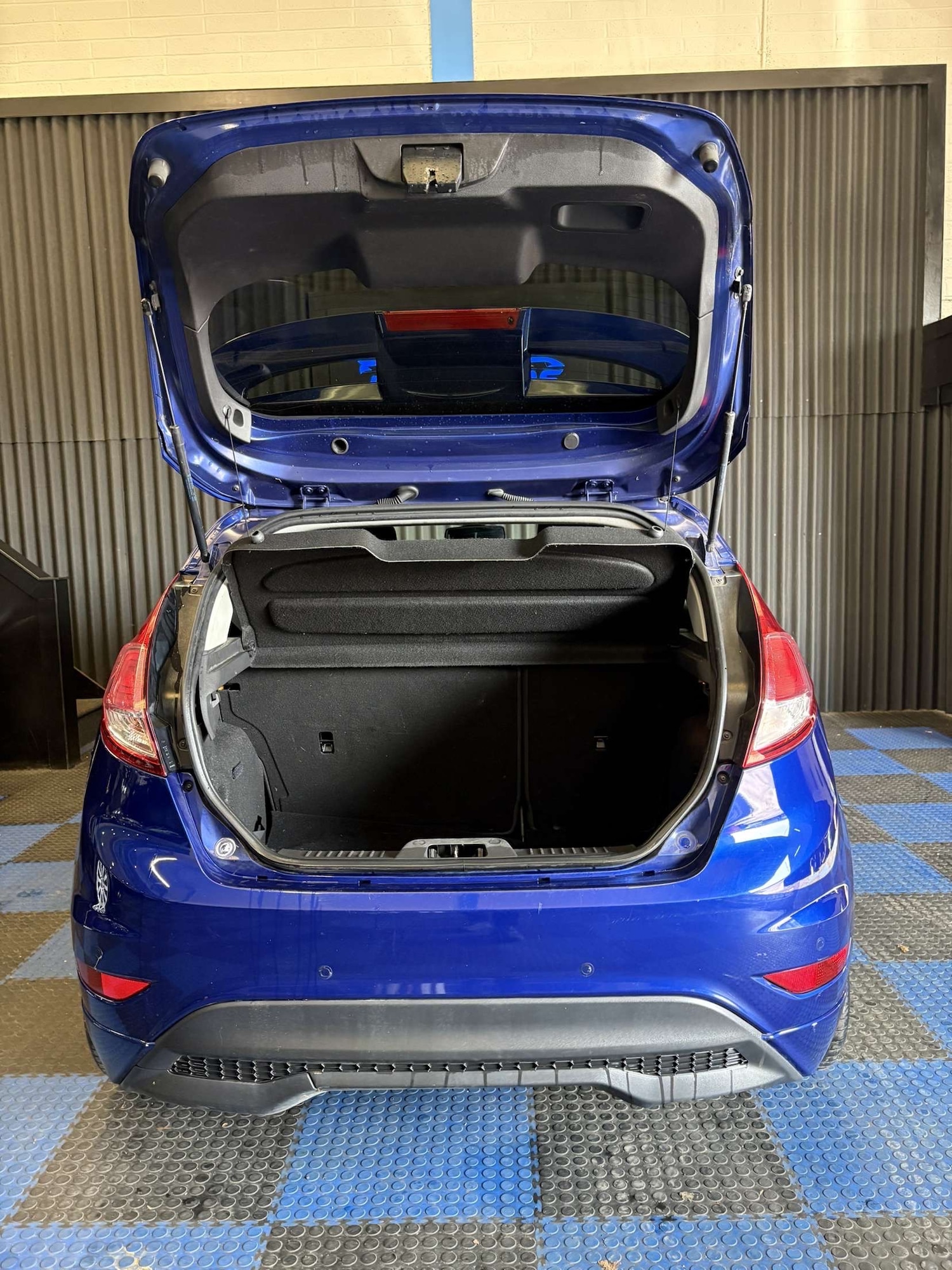 Used Ford Fiesta 2015 for sale - 77745695: Photo 17