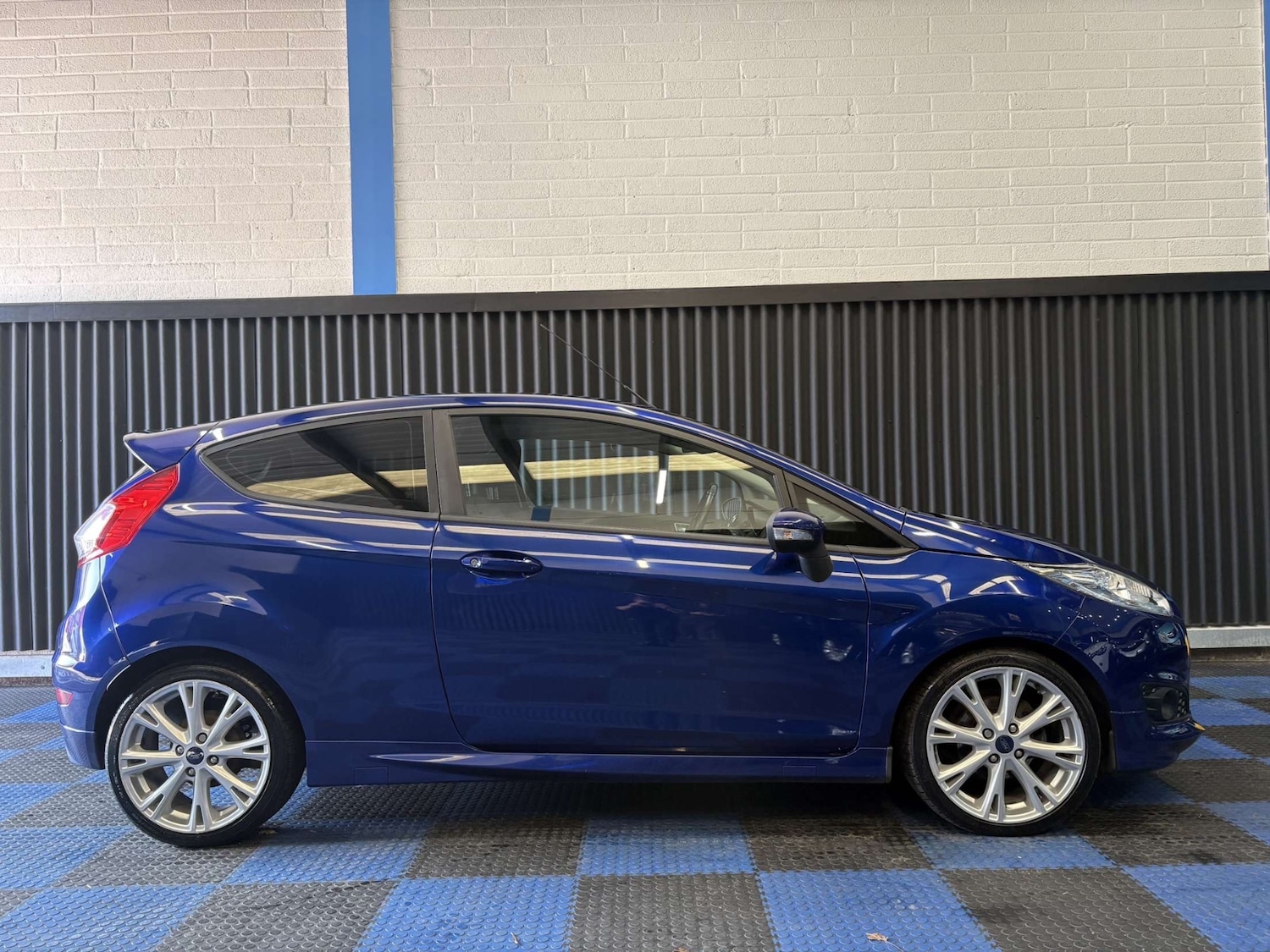 Used Ford Fiesta 2015 for sale - 77745695: Photo 4