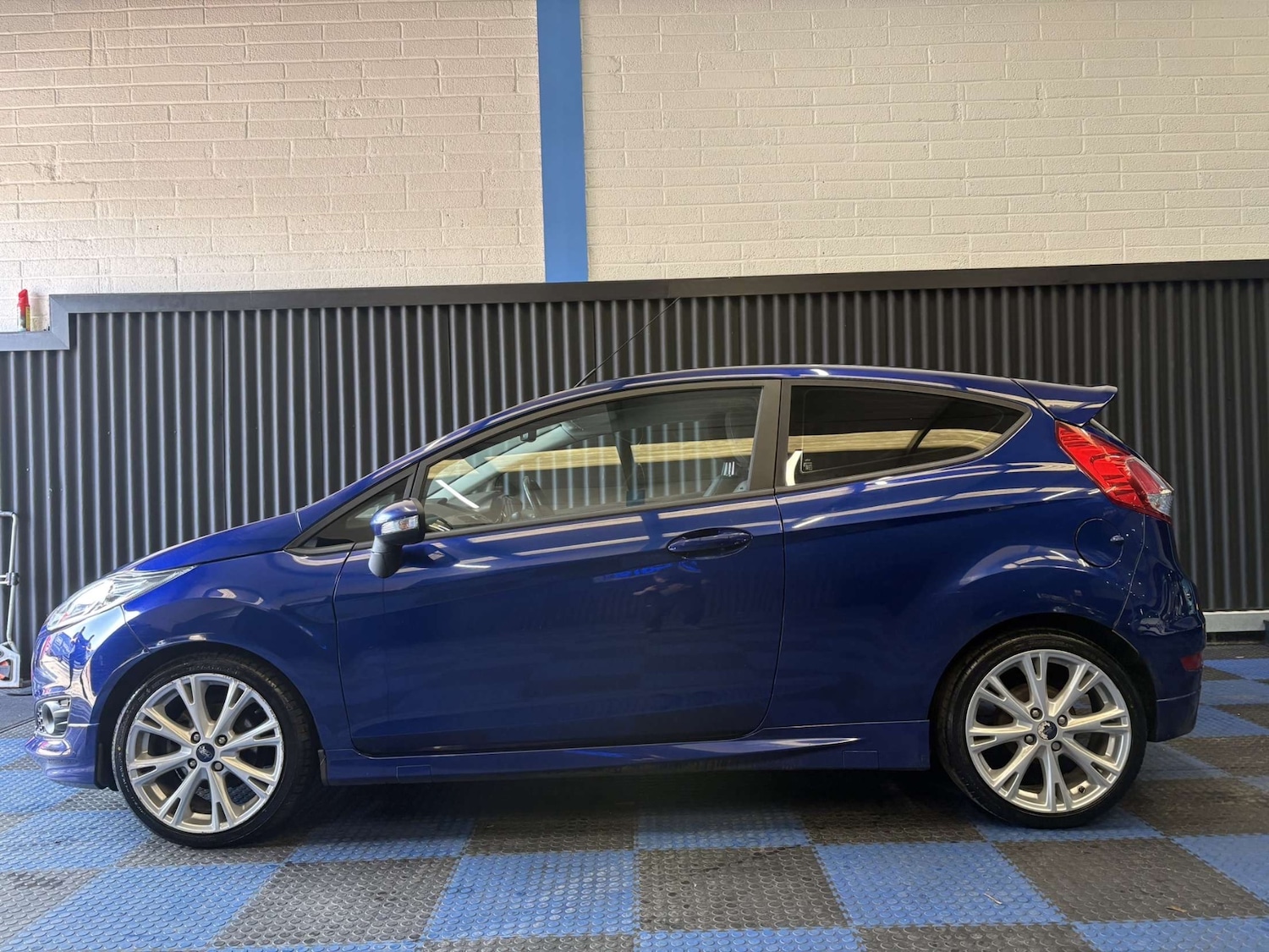 Used Ford Fiesta 2015 for sale - 77745695: Photo 5