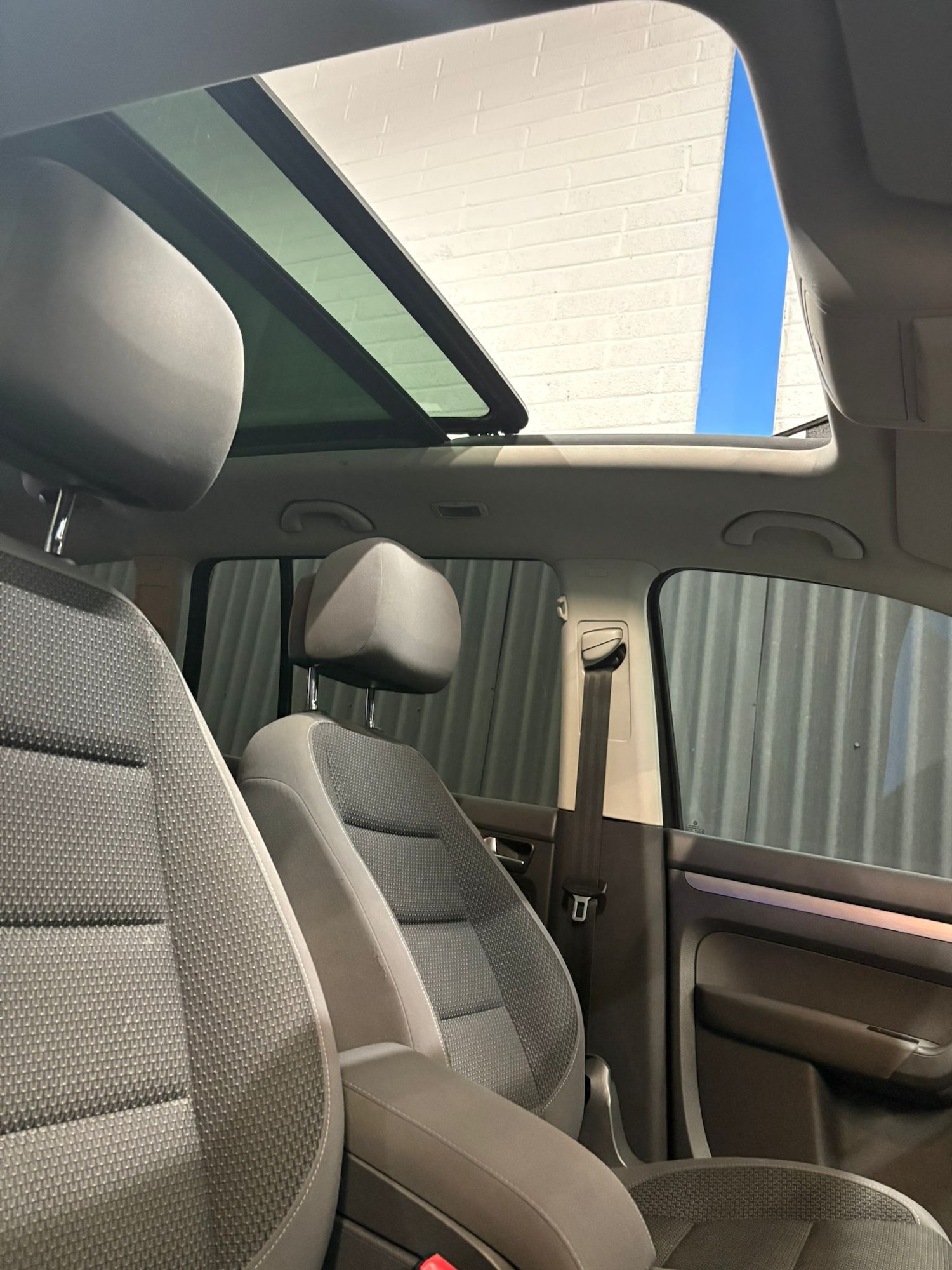 Used Volkswagen Touran 2013 for sale - 77423590: Photo 15