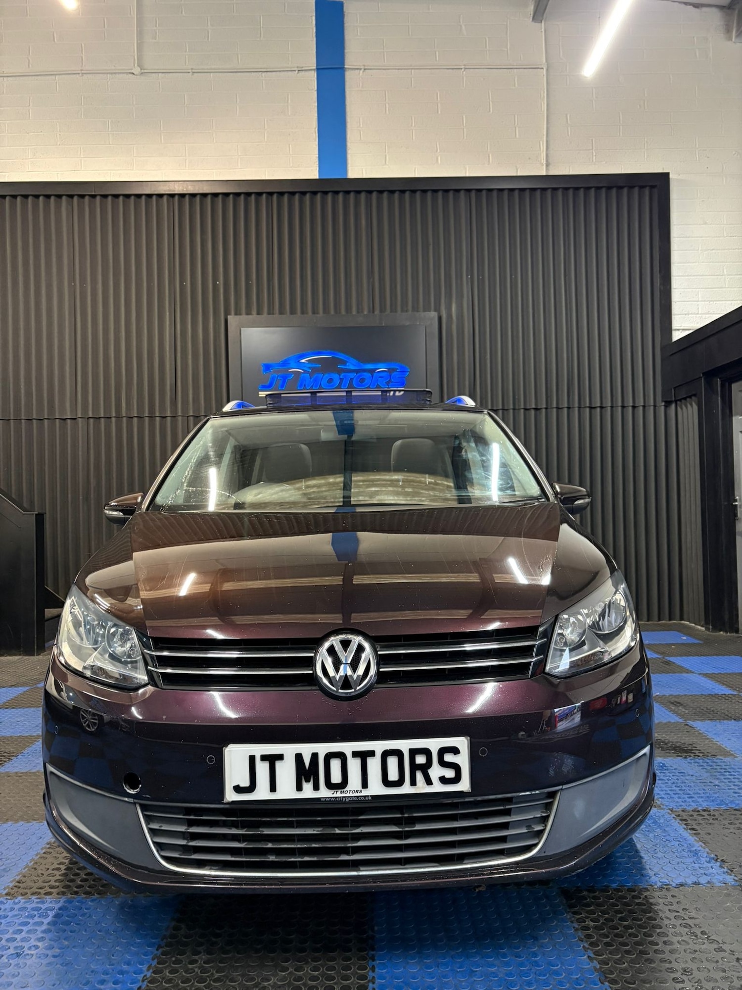 Used Volkswagen Touran 2013 for sale - 77423590: Photo 2