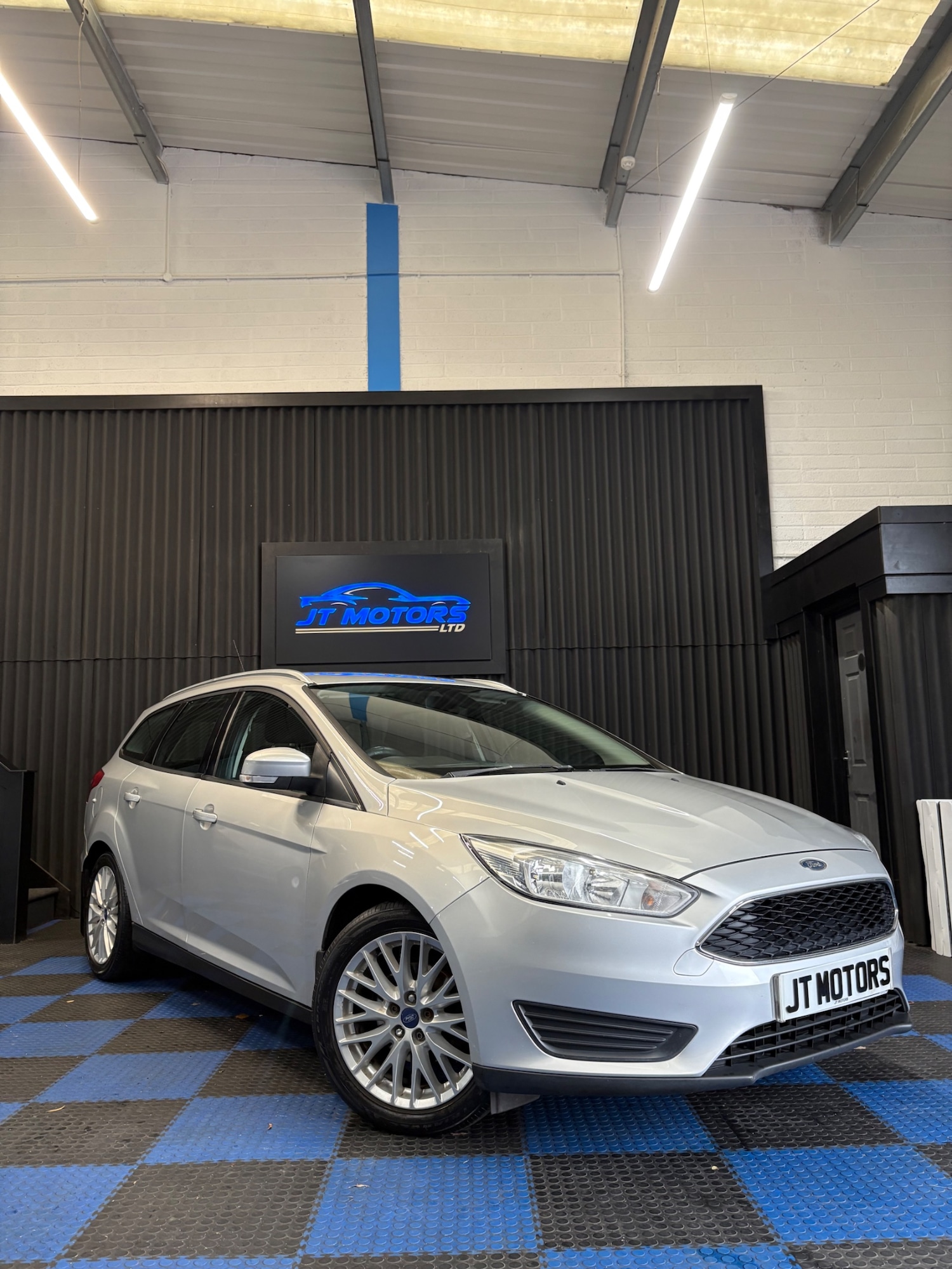 Used Ford Focus 2015 for sale - 76505549: Photo 1