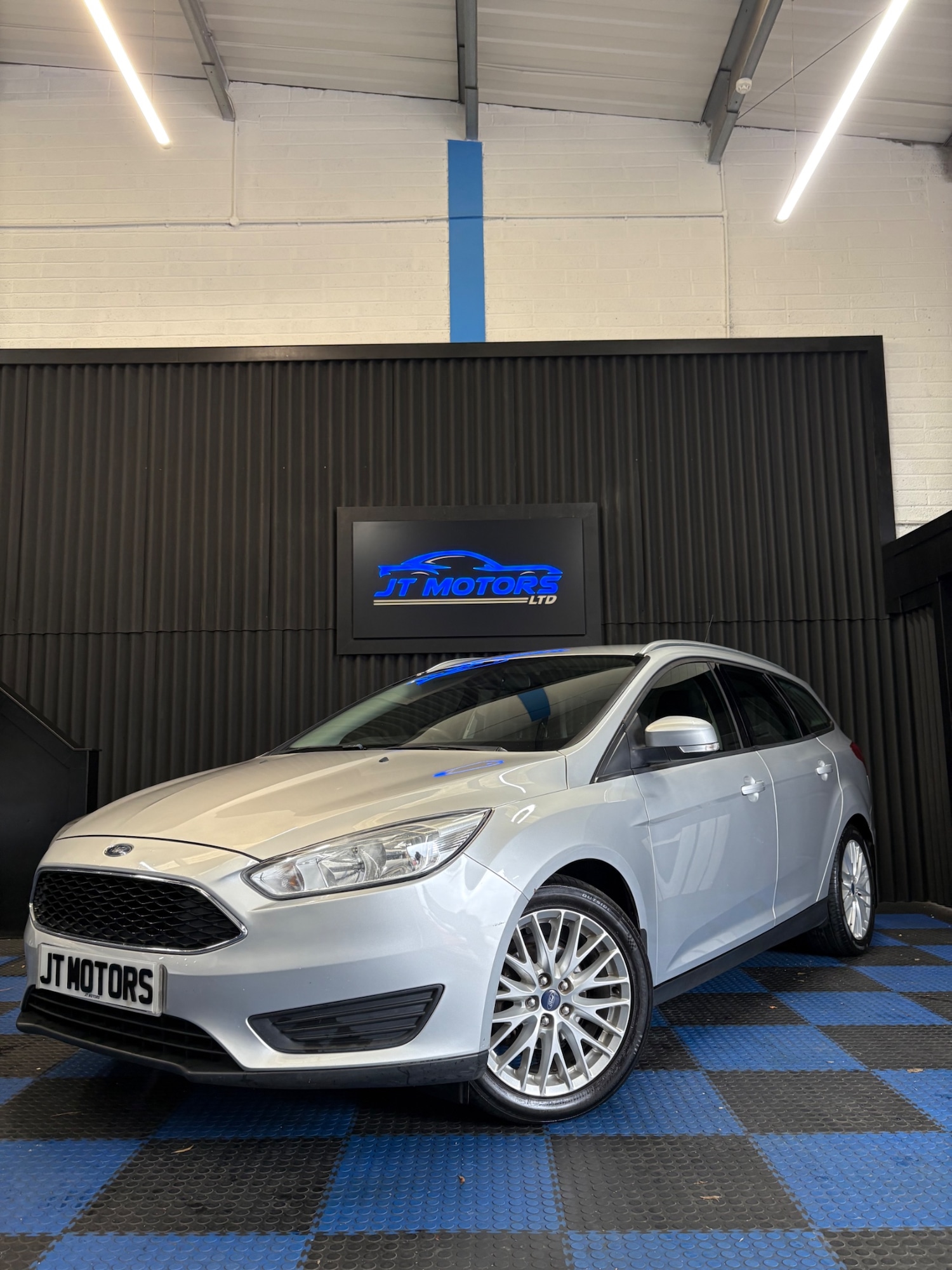 Used Ford Focus 2015 for sale - 76505549: Photo 3