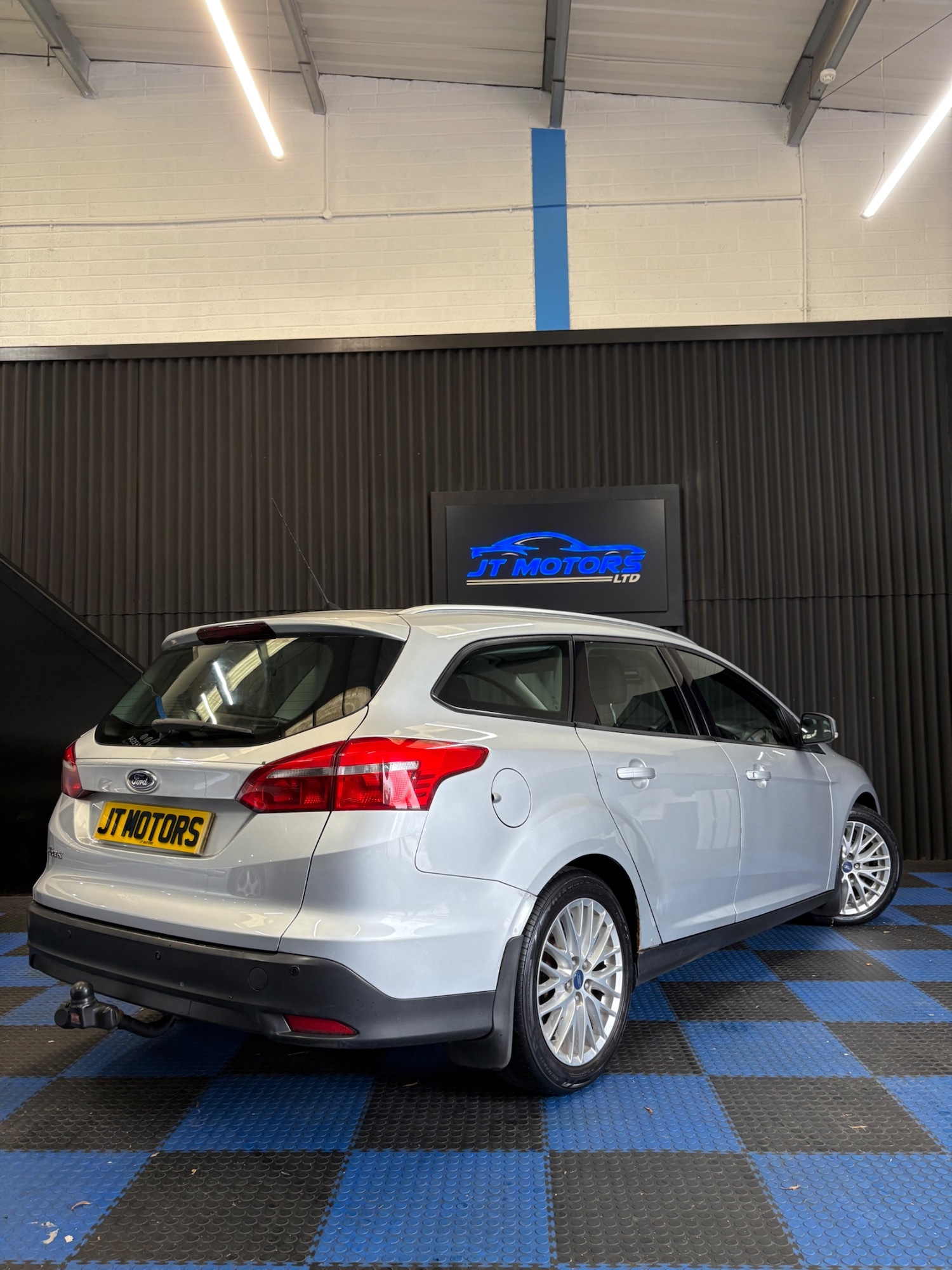 Used Ford Focus 2015 for sale - 76505549: Photo 8