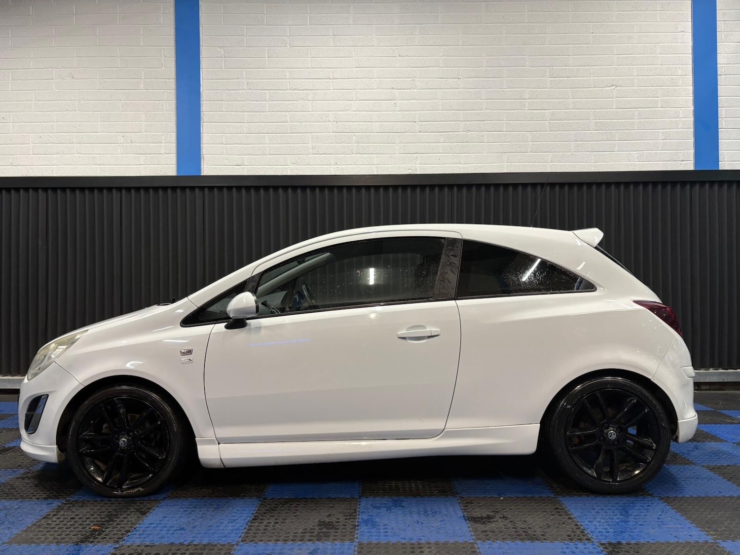 Used Vauxhall Corsa 2012 for sale - 77548055: Photo 5