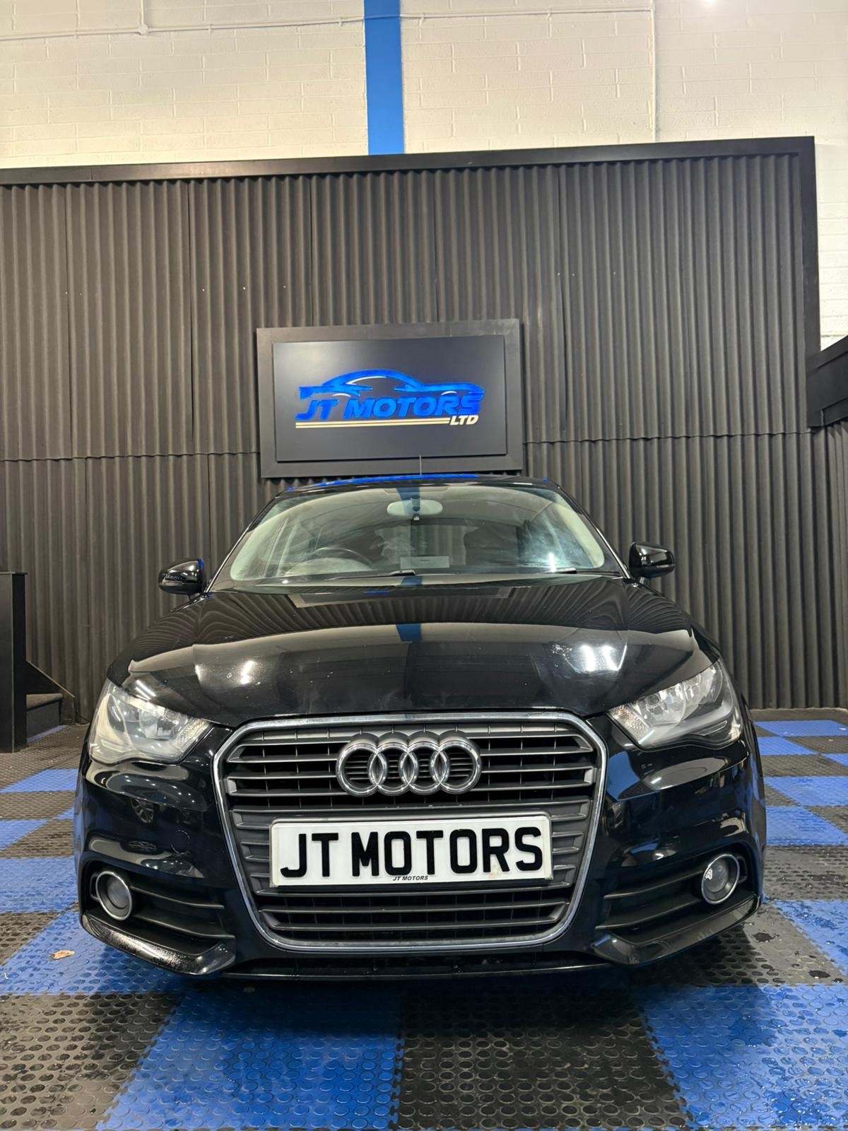 Used Audi A1 2014 for sale - 77423321: Photo 2