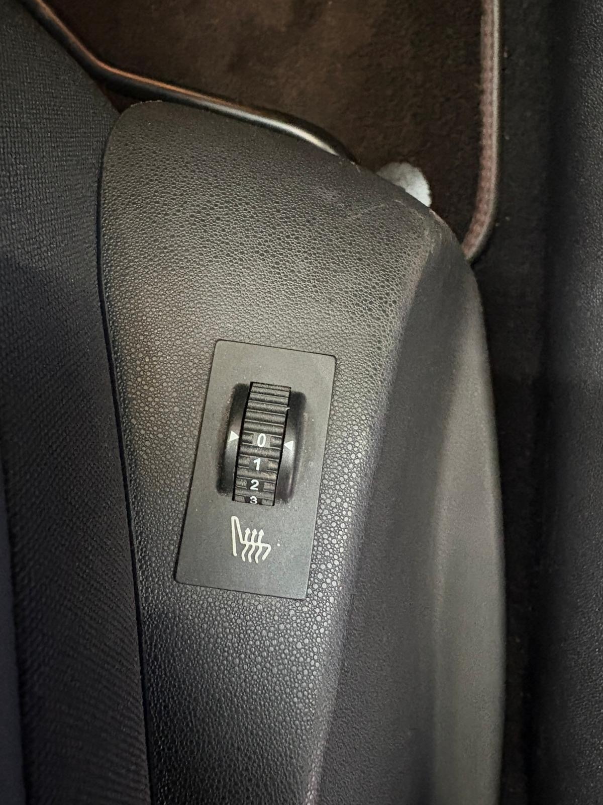 Used Peugeot 208 2013 for sale - 76627216: Photo 18