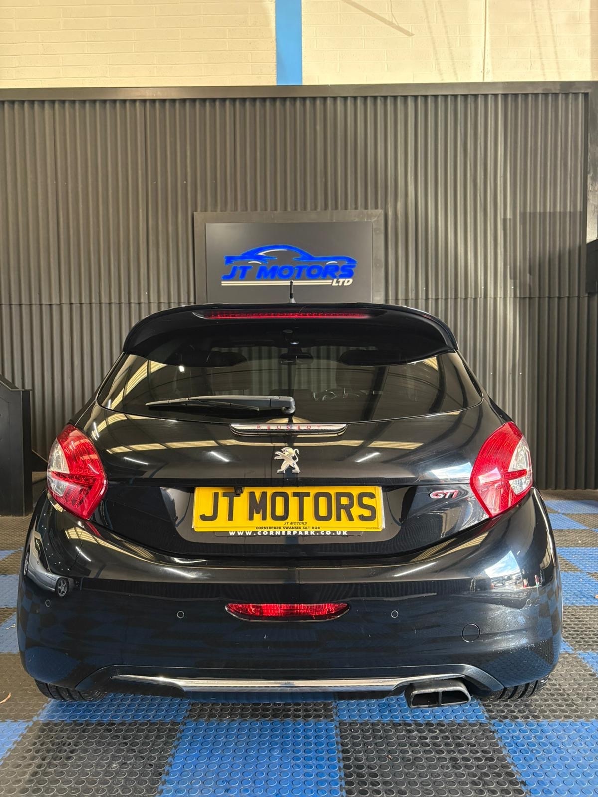 Used Peugeot 208 2013 for sale - 76627216: Photo 7