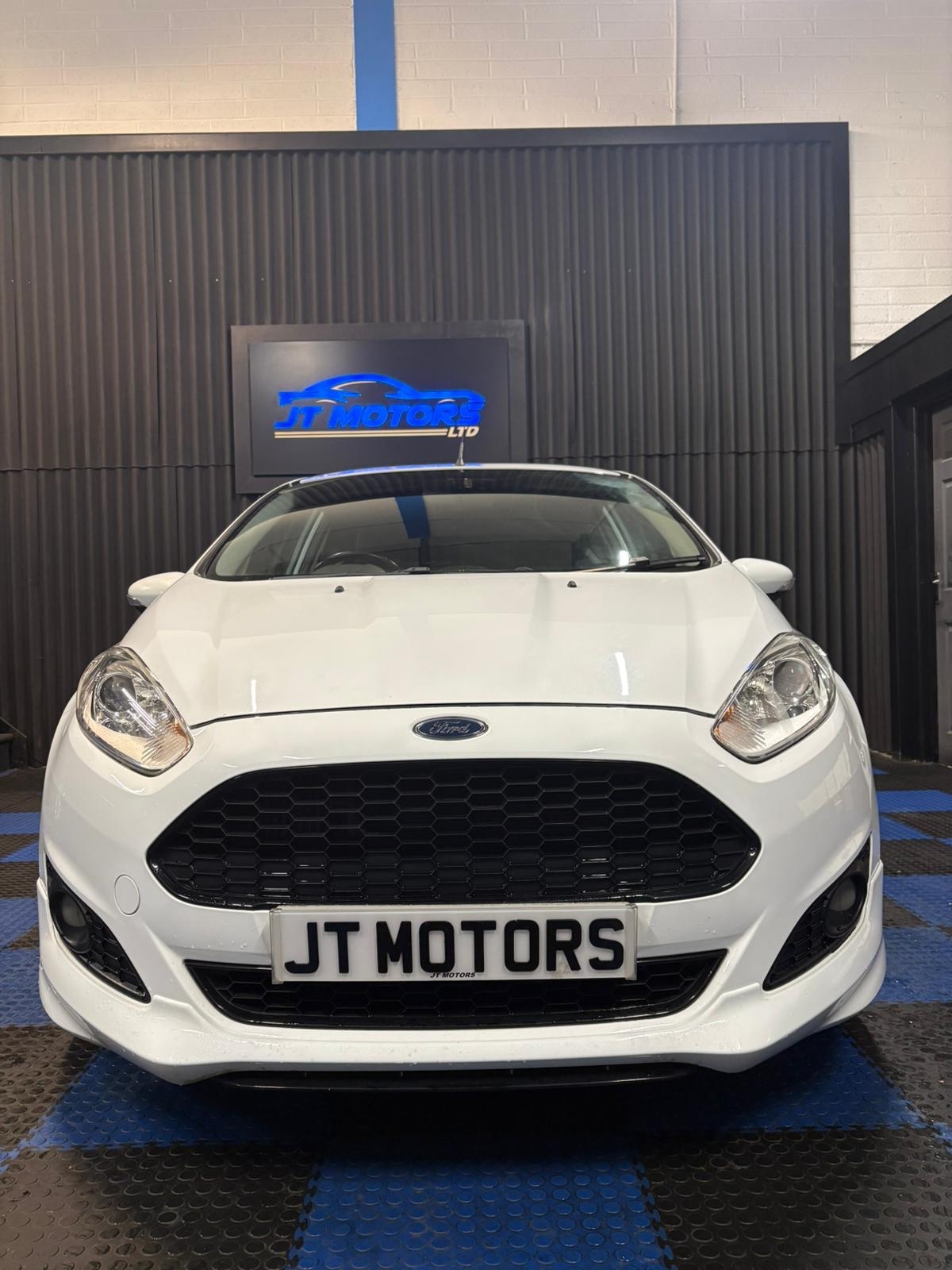 Used Ford Fiesta 2014 for sale - 77508242: Photo 2