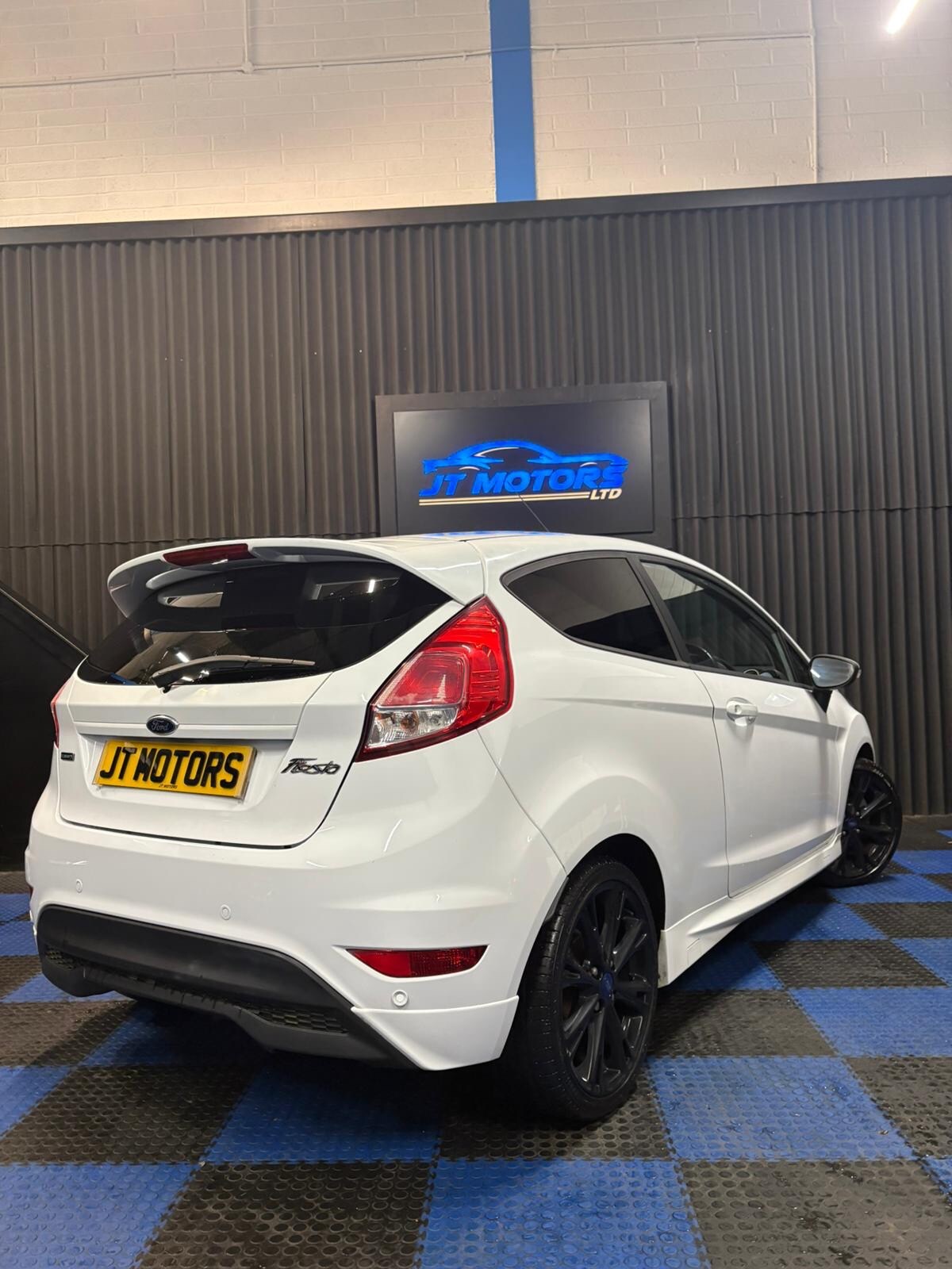 Used Ford Fiesta 2014 for sale - 77508242: Photo 8