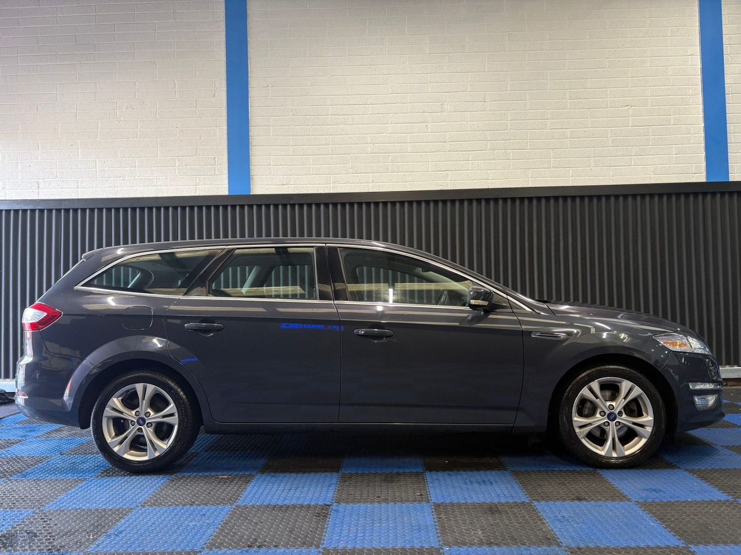 Used Ford Mondeo 2012 for sale - 77393403: Photo 5