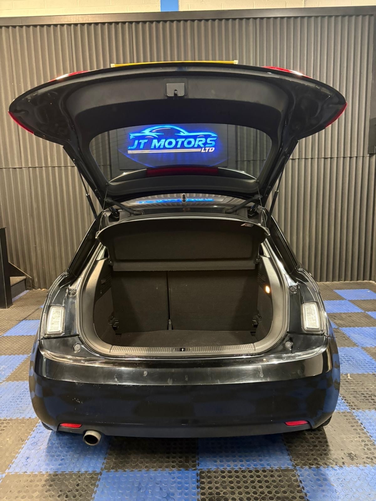 Used Audi A1 2012 for sale - 77611376: Photo 20