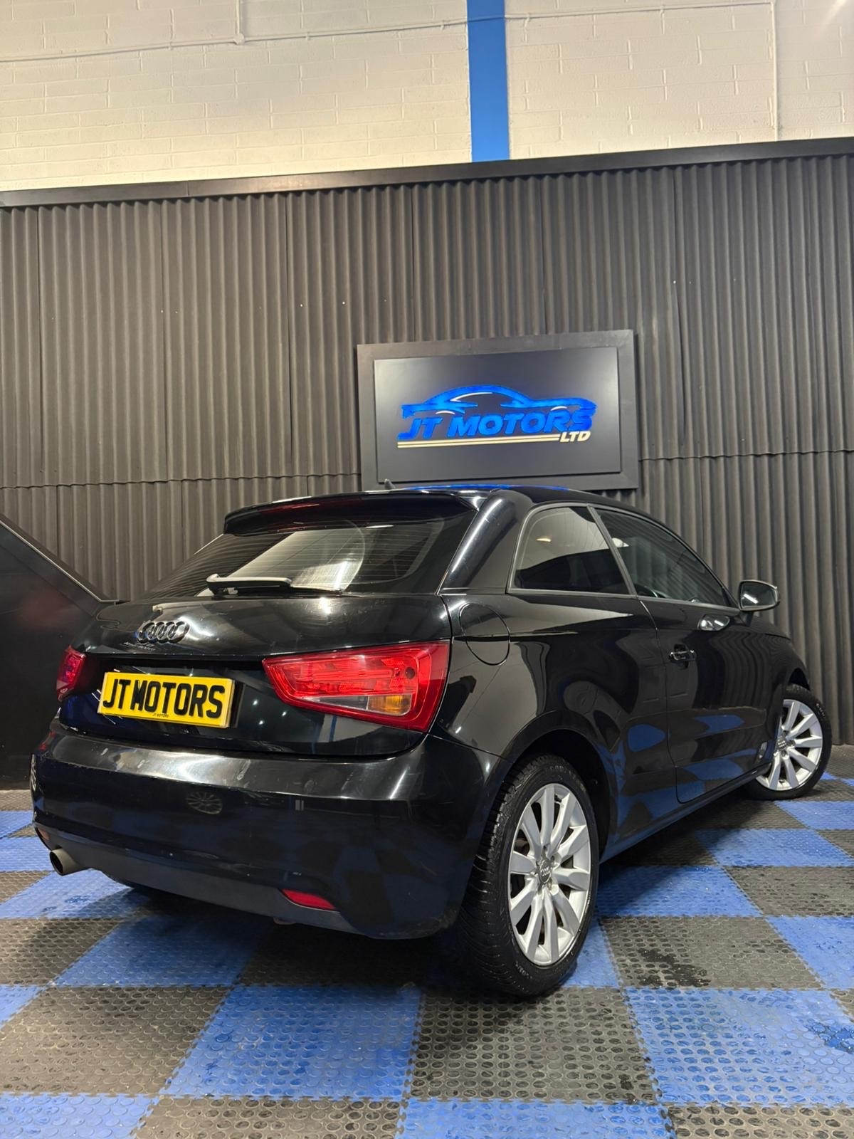Used Audi A1 2012 for sale - 77611376: Photo 8