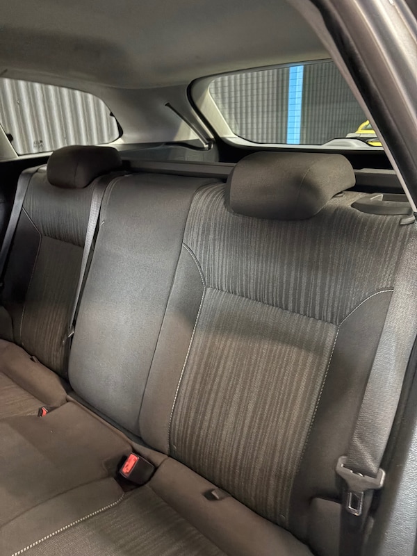 Used Vauxhall Astra 2011 for sale - 75638743: Photo 13