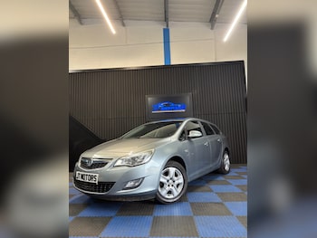 Used Vauxhall Astra 2011 for sale - 75638743: Photo