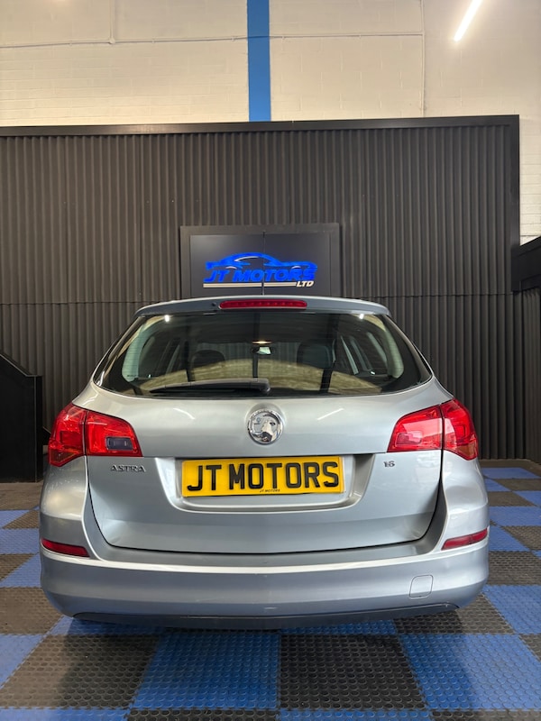 Used Vauxhall Astra 2011 for sale - 75638743: Photo 7