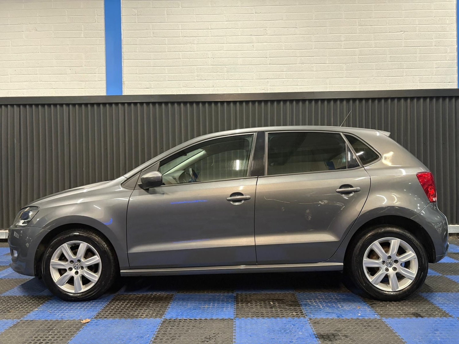 Used Volkswagen Polo 2012 for sale - 77611370: Photo 4