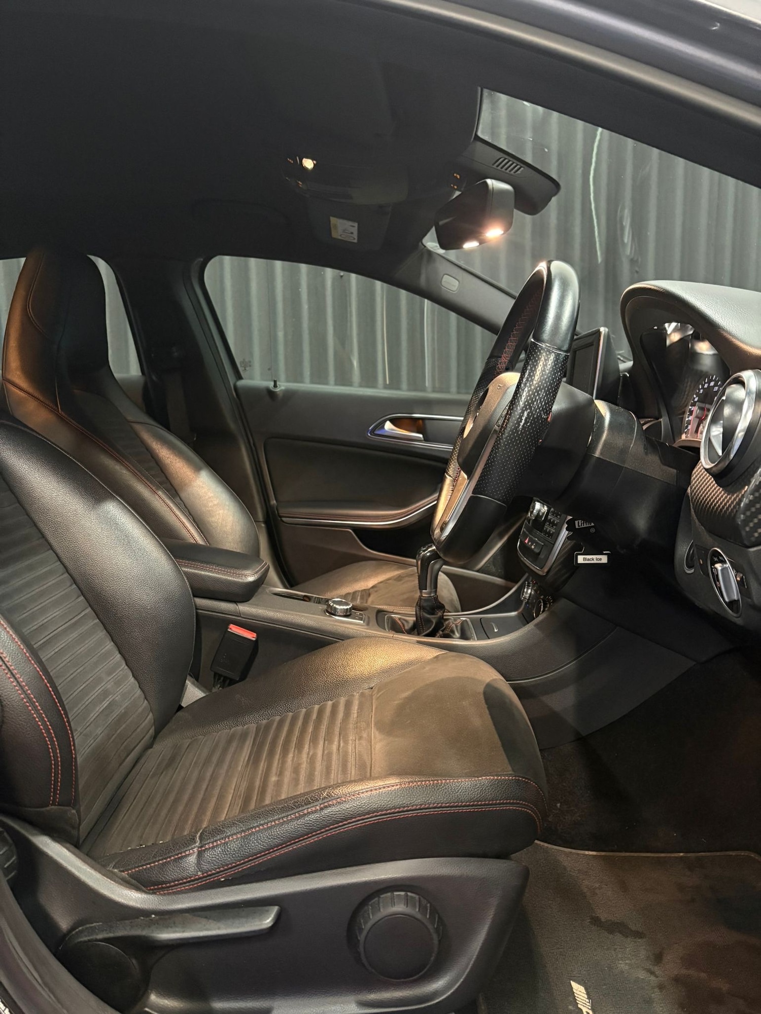 Used Mercedes-Benz A-Class 2013 for sale - 77611367: Photo 11