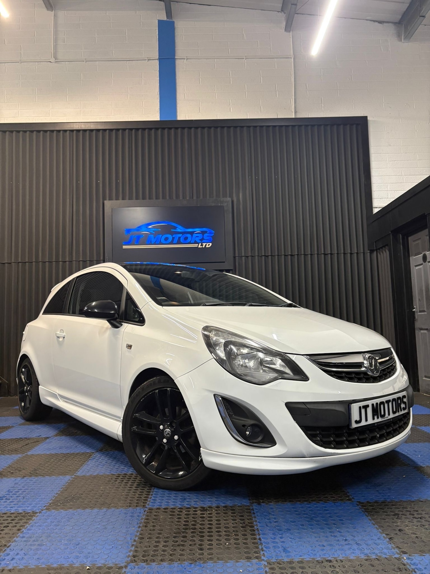 Used Vauxhall Corsa 2014 for sale - 76627247: Photo 1