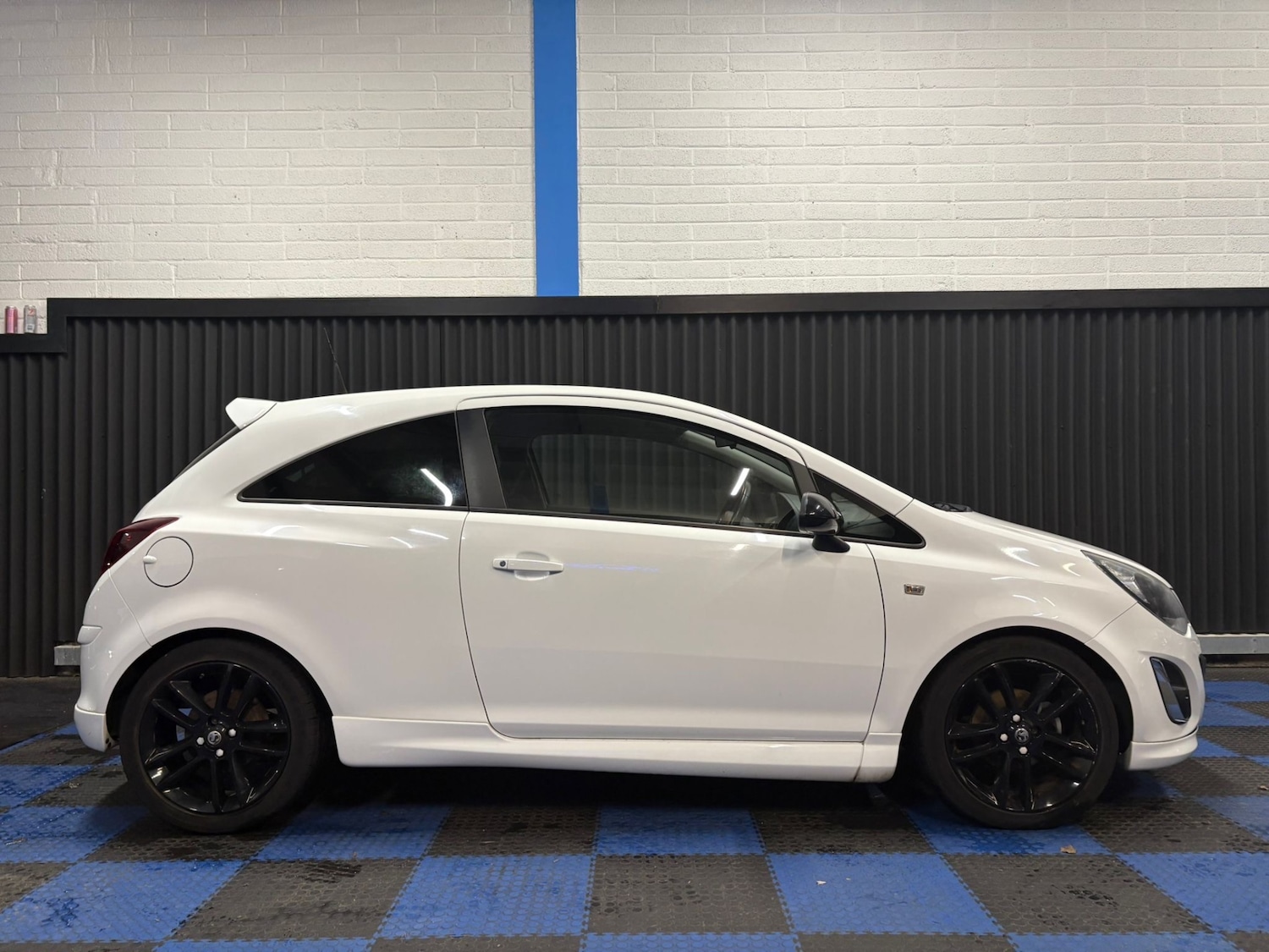 Used Vauxhall Corsa 2014 for sale - 76627247: Photo 5