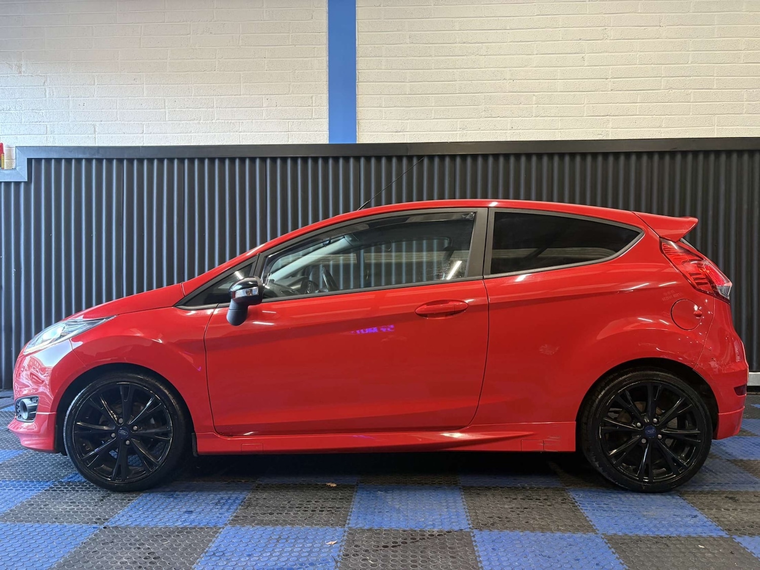 Used Ford Fiesta 2015 for sale - 77729653: Photo 4