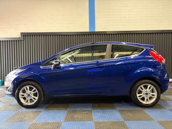 Used Ford Fiesta 2016 for sale - 78270102: Photo