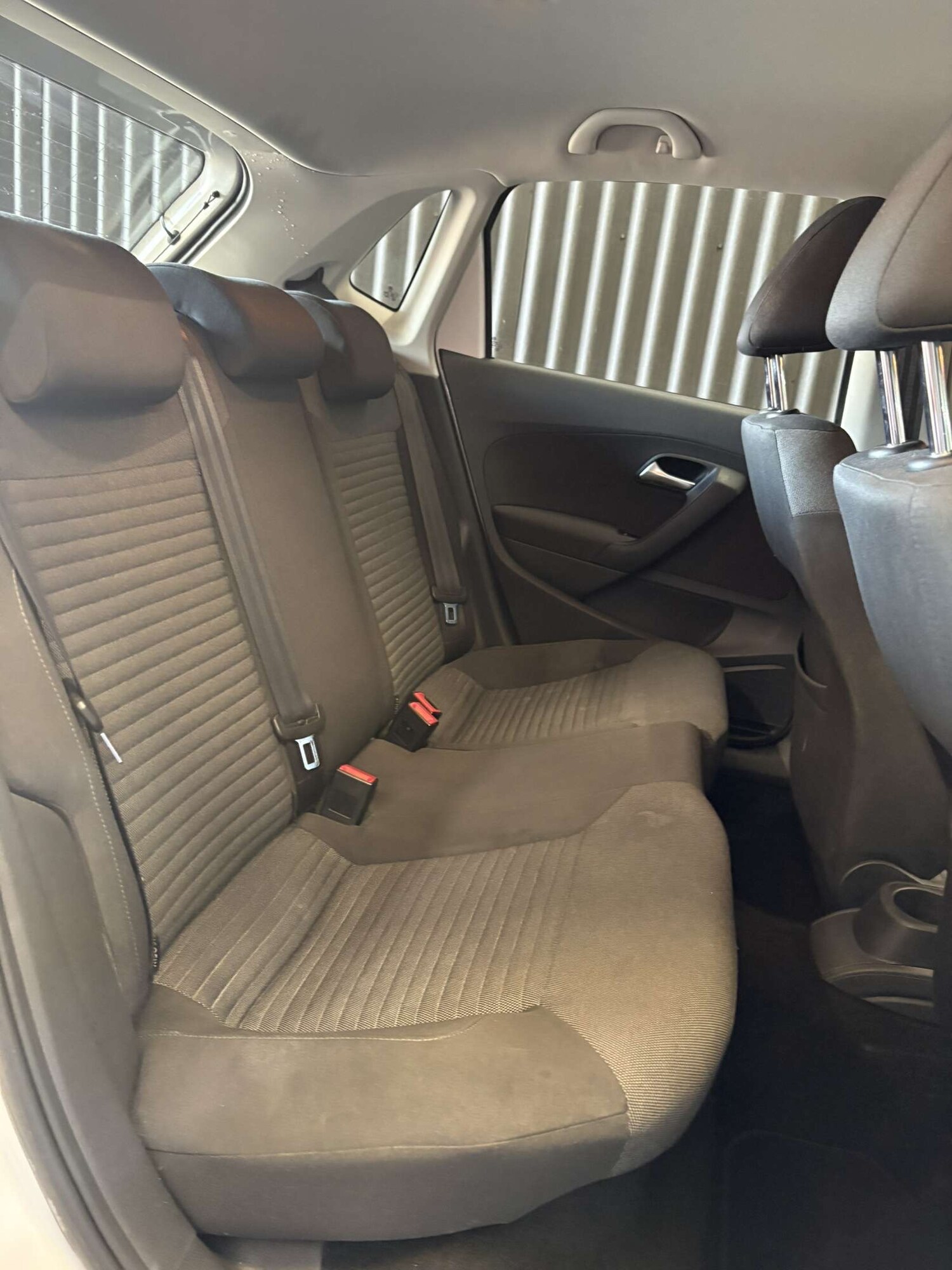 Used Volkswagen Polo 2010 for sale - 77950270: Photo 15