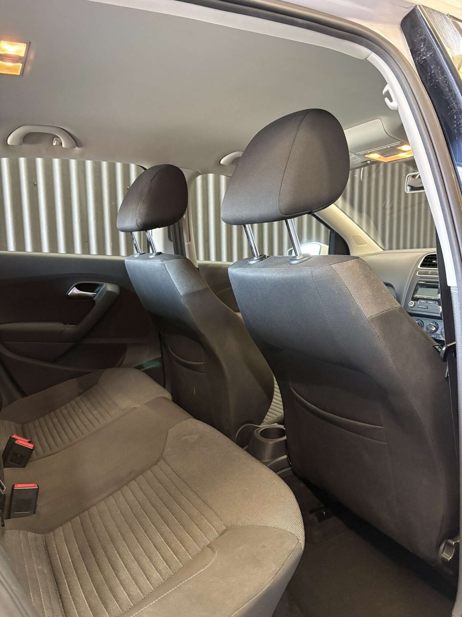 Used Volkswagen Polo 2010 for sale - 77950270: Photo 16