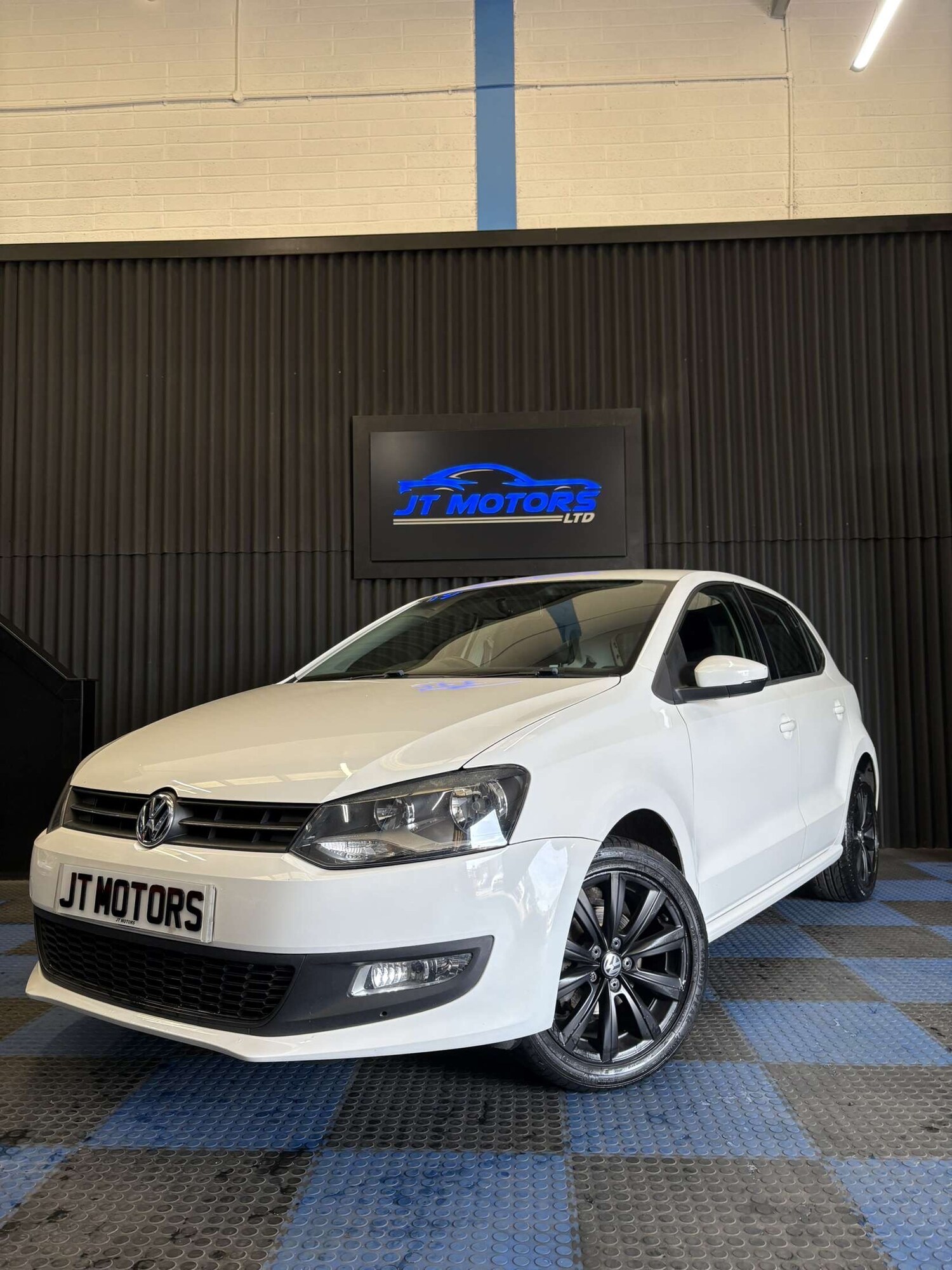 Used Volkswagen Polo 2010 for sale - 77950270: Photo 3