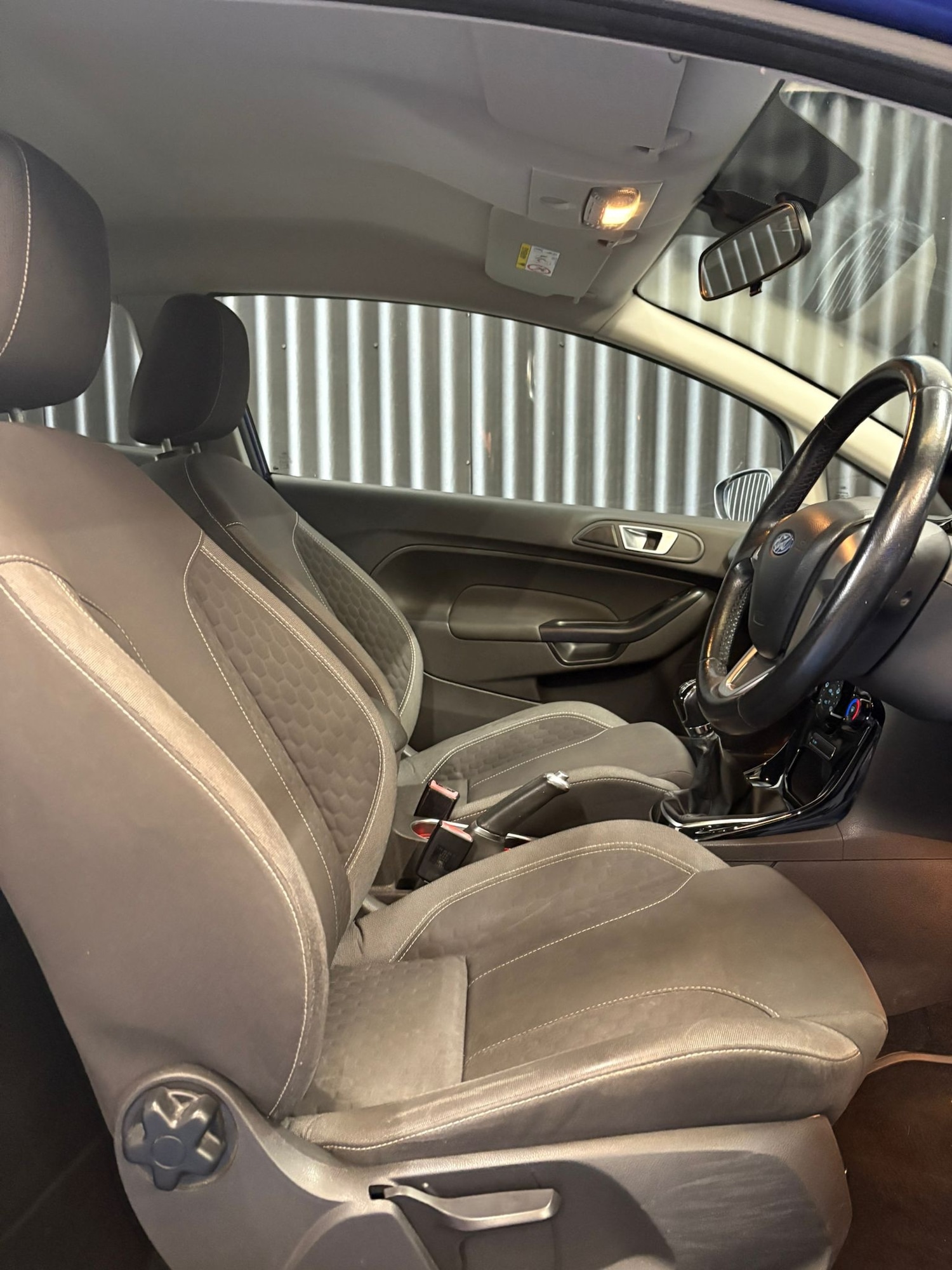 Used Ford Fiesta 2015 for sale - 76368402: Photo 11