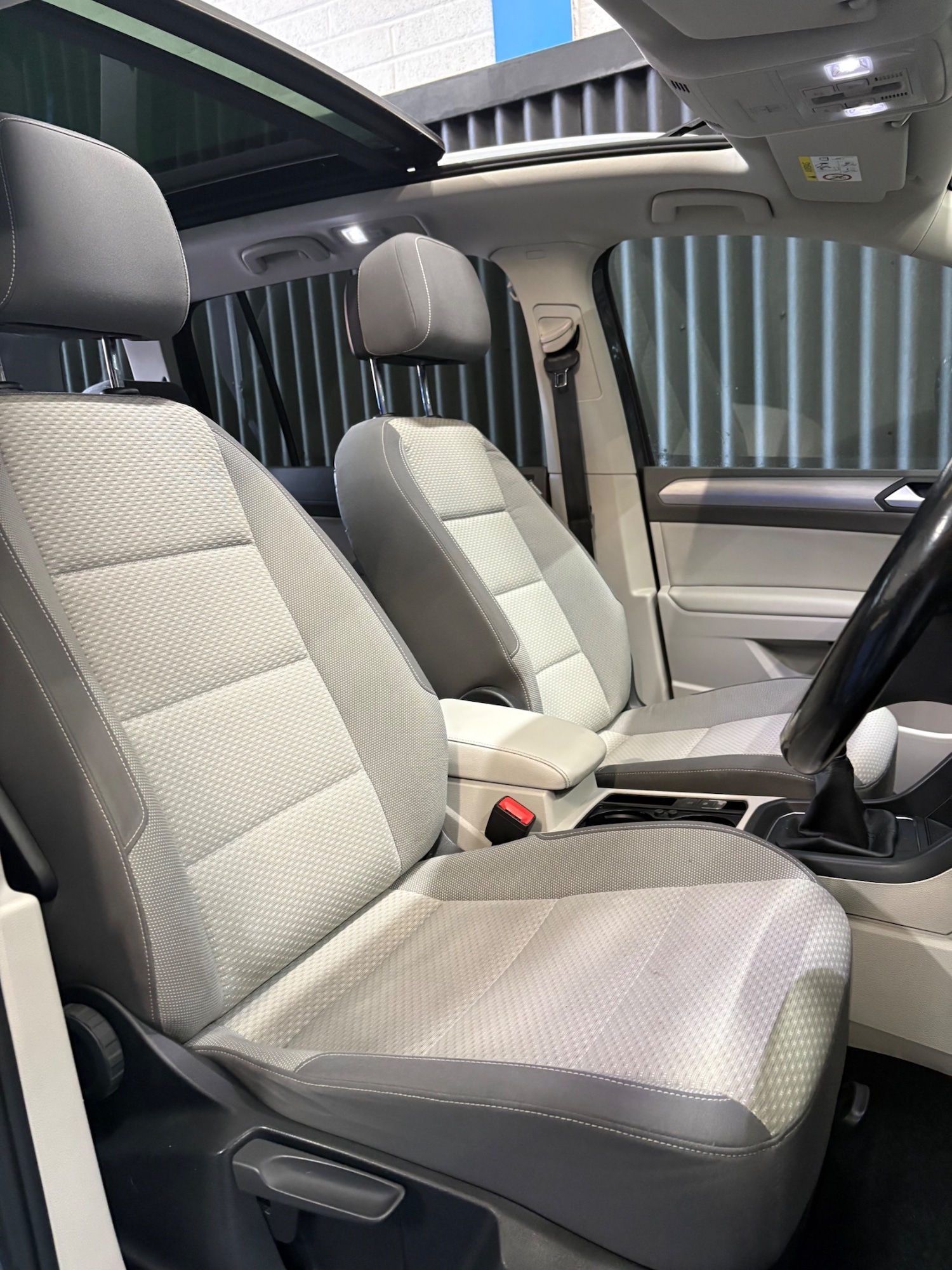 Used Volkswagen Touran 2017 for sale - 76426669: Photo 12