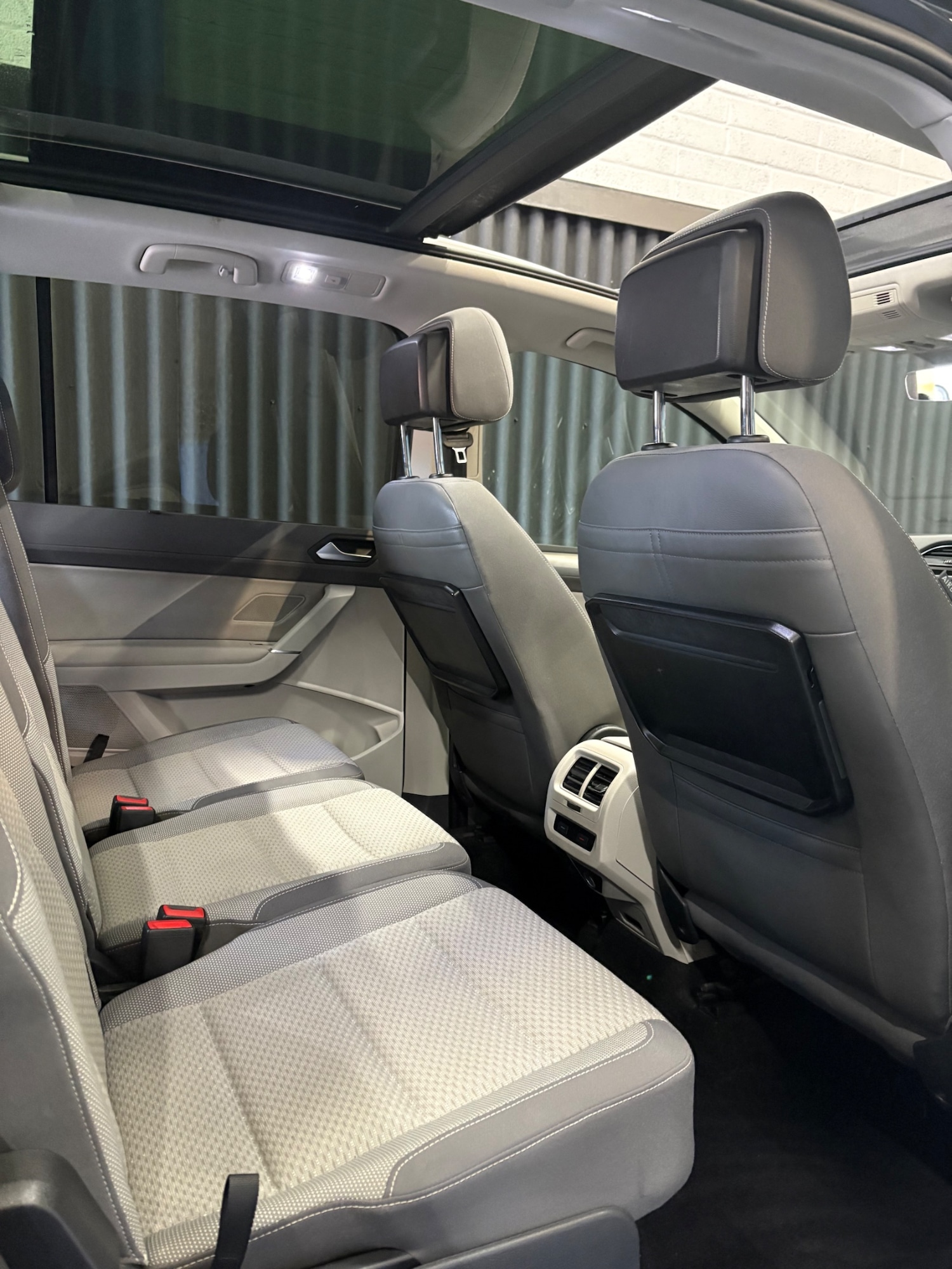 Used Volkswagen Touran 2017 for sale - 76426669: Photo 13